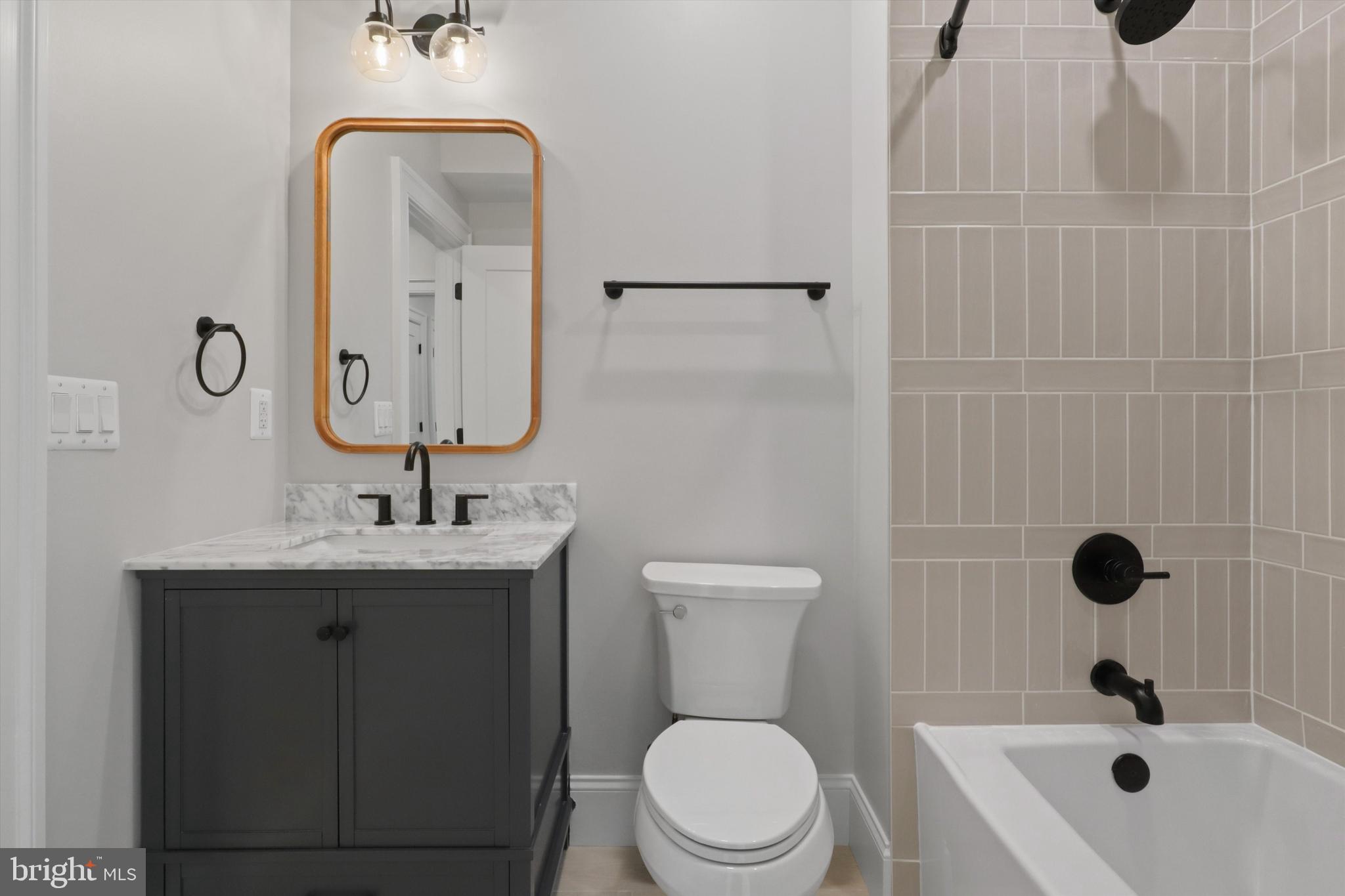 WOODMONT - Residential