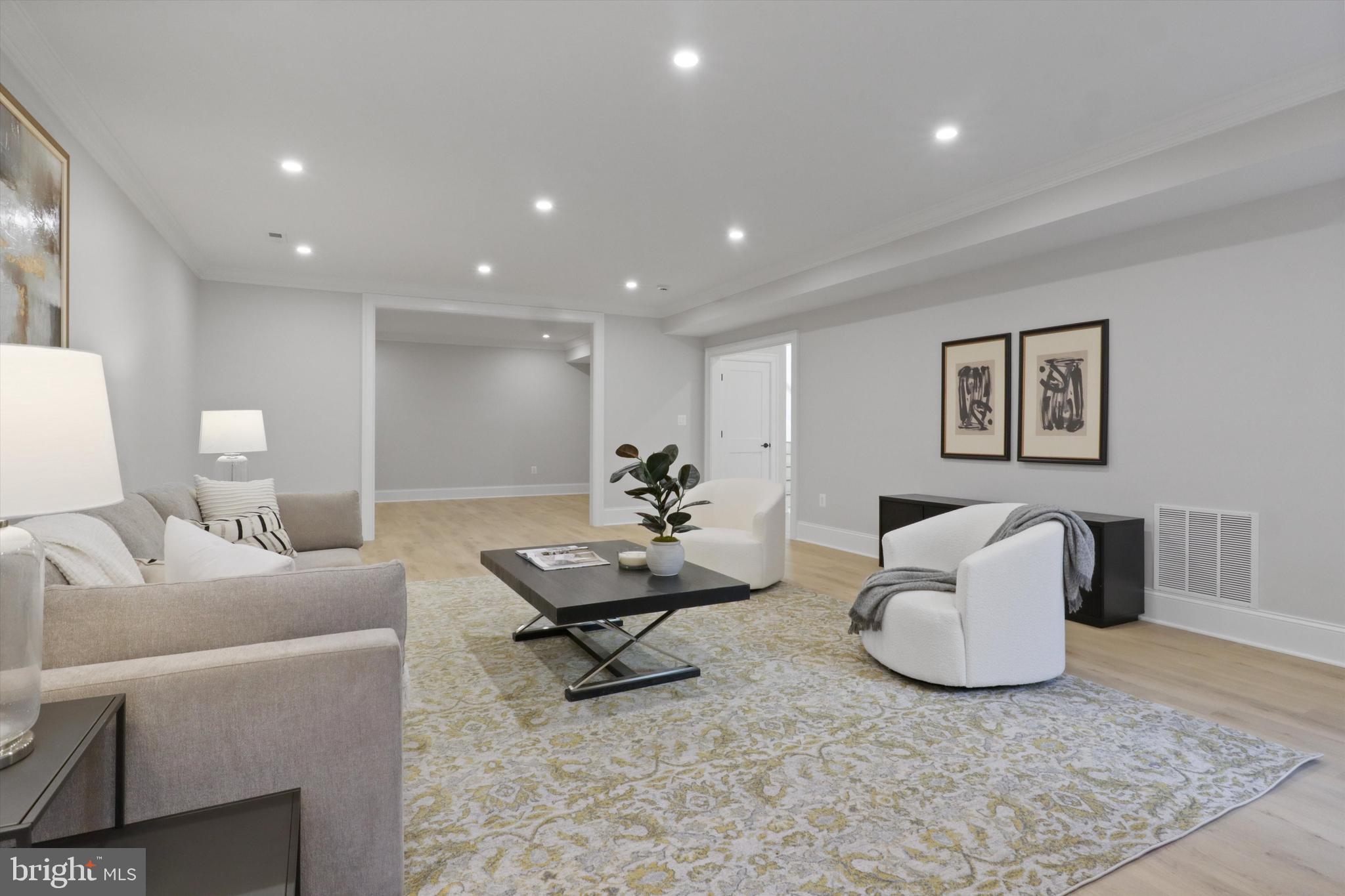 WOODMONT - Residential