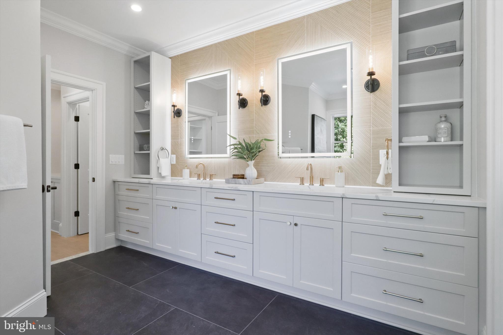 WOODMONT - Residential