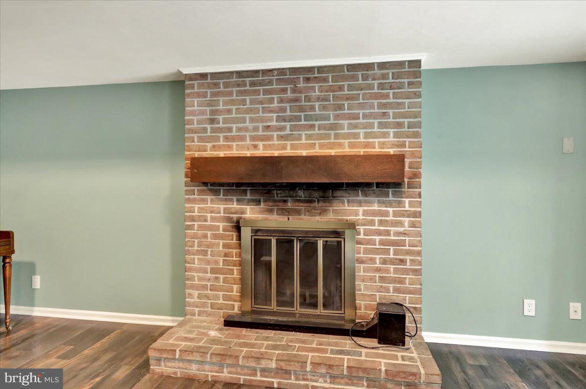 FLYING HILLS - Residential