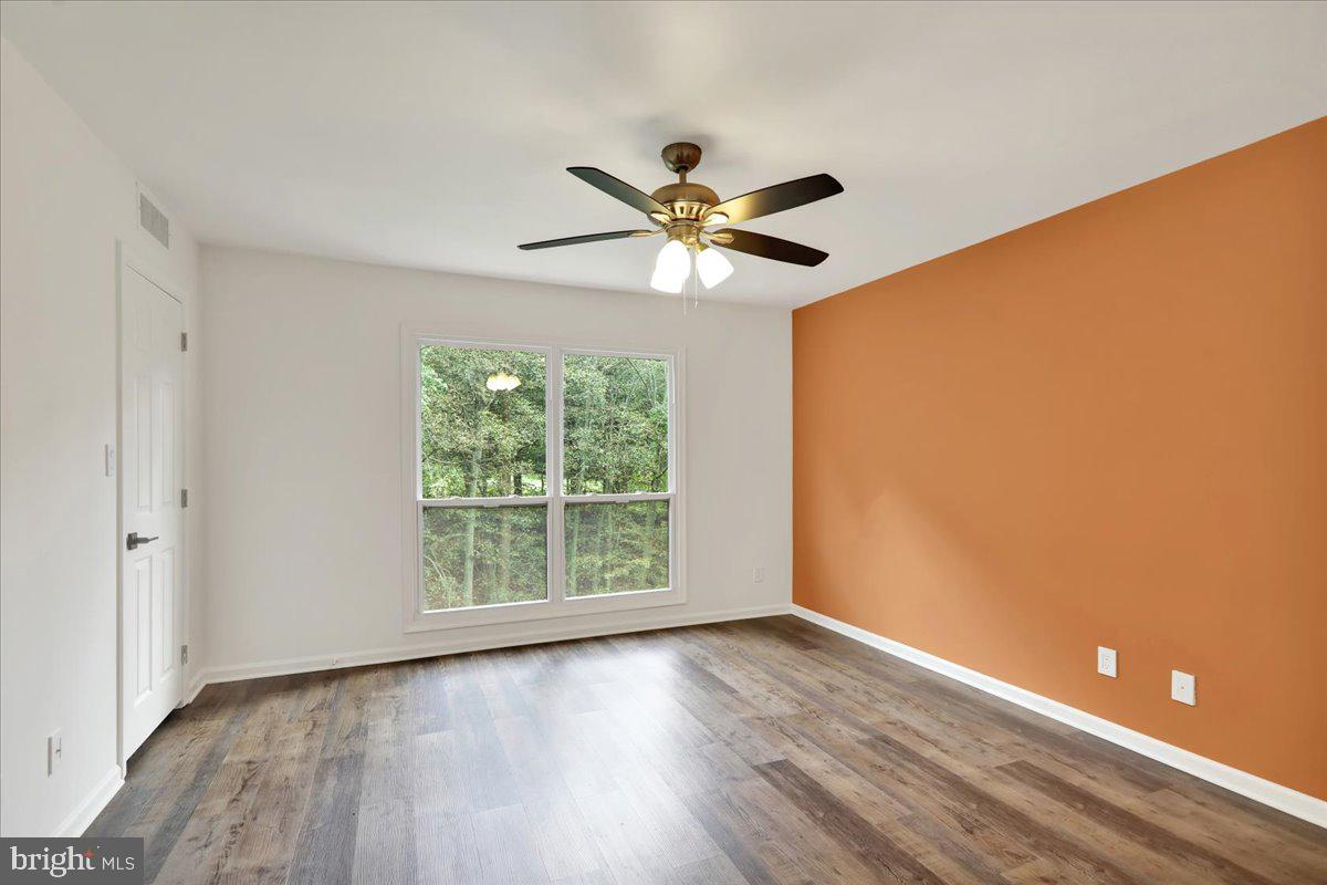 FLYING HILLS - Residential