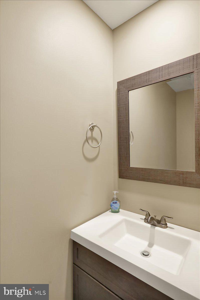 FLYING HILLS - Residential