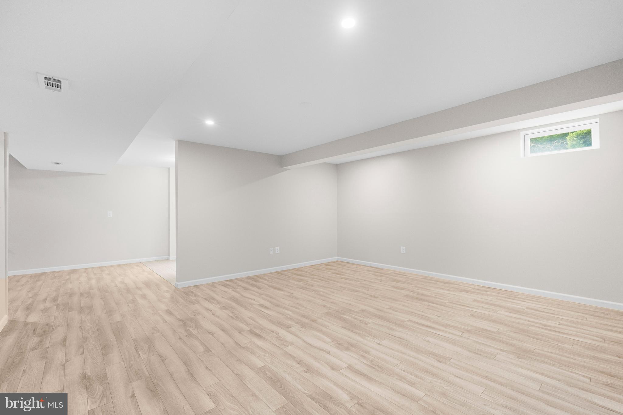 WINDEMERE - Residential