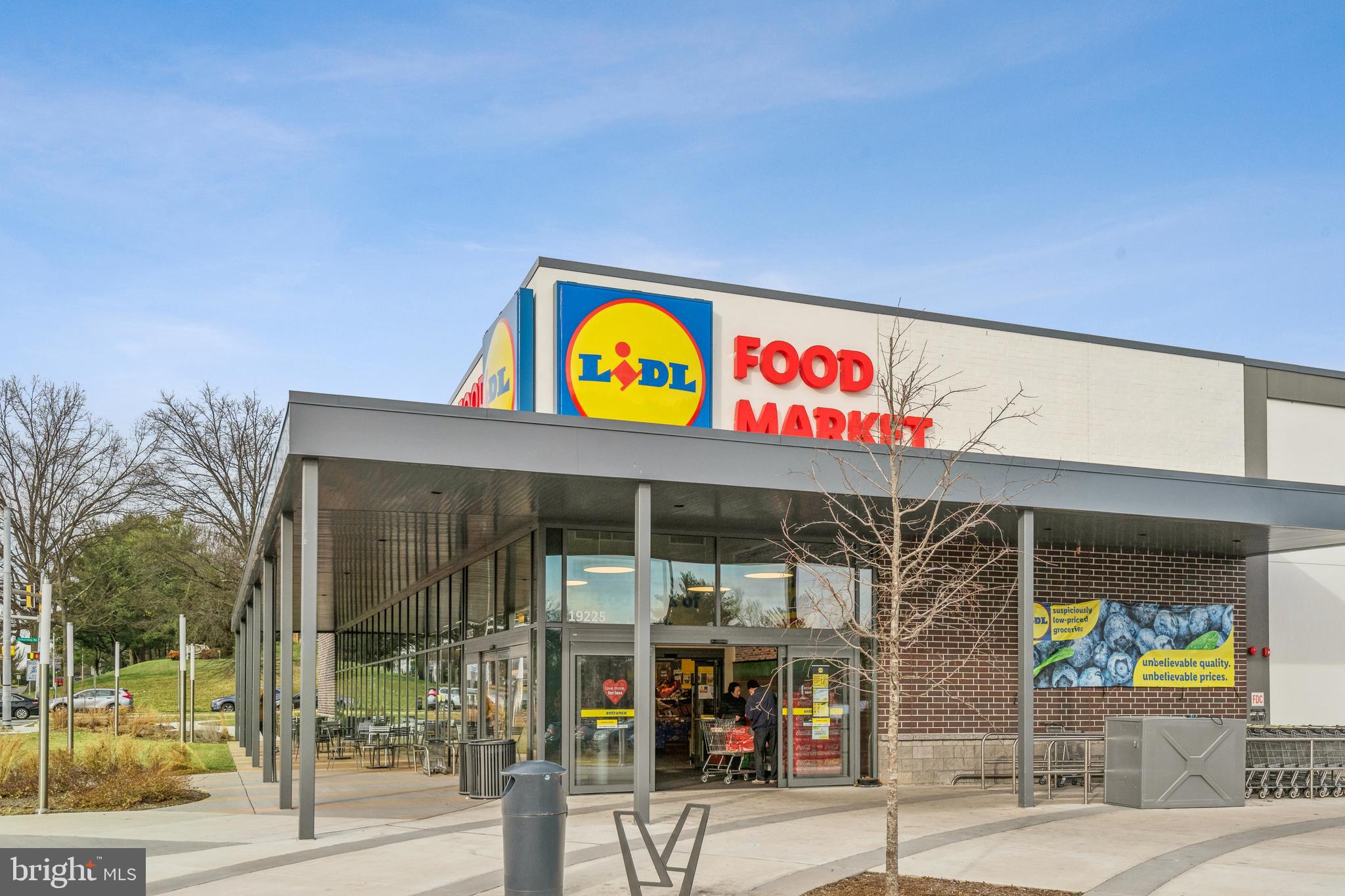 MONTGOMERY VILLAGE - Residential