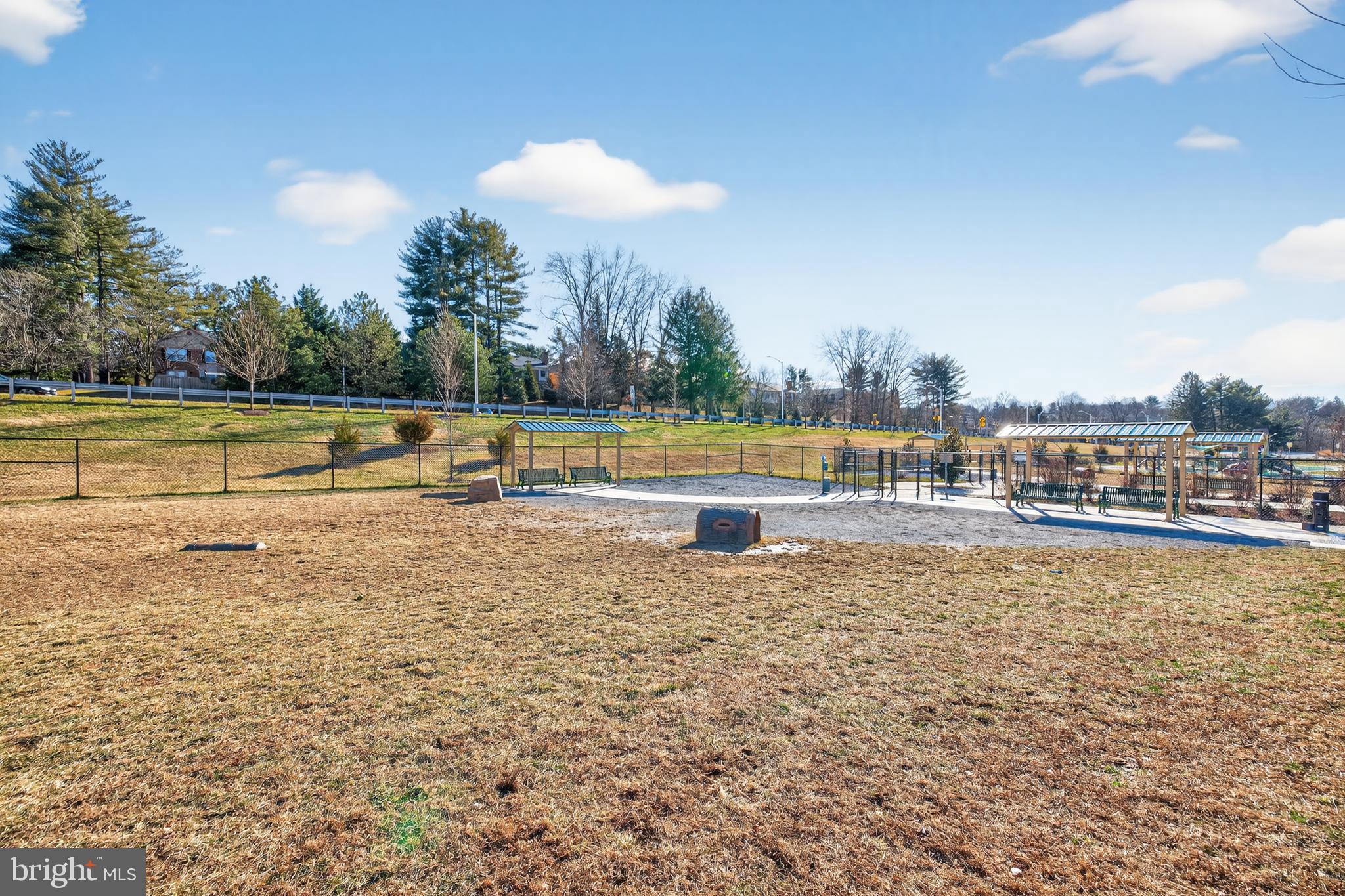 MONTGOMERY VILLAGE - Residential