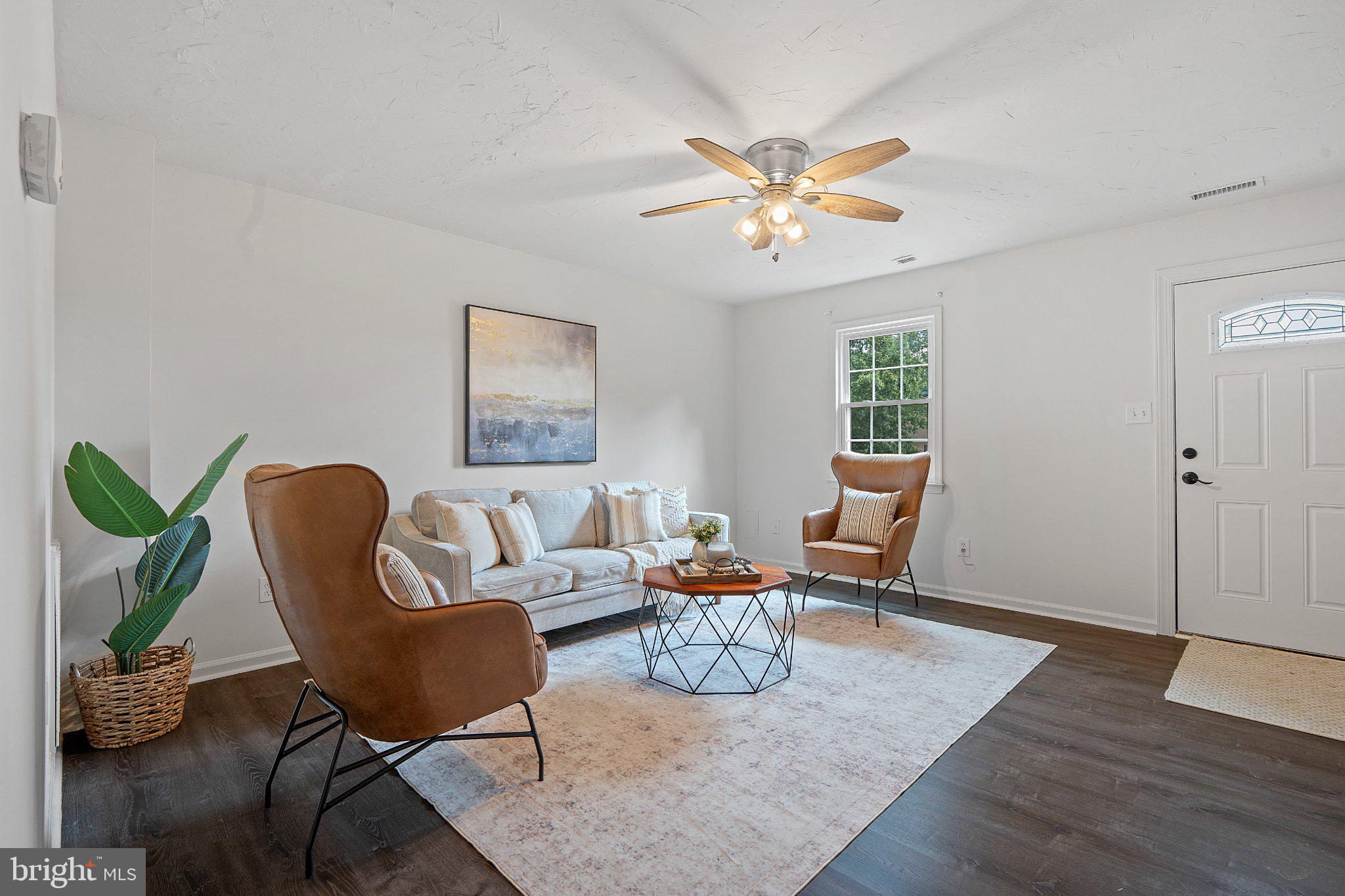 5 BENTLEY COURT
