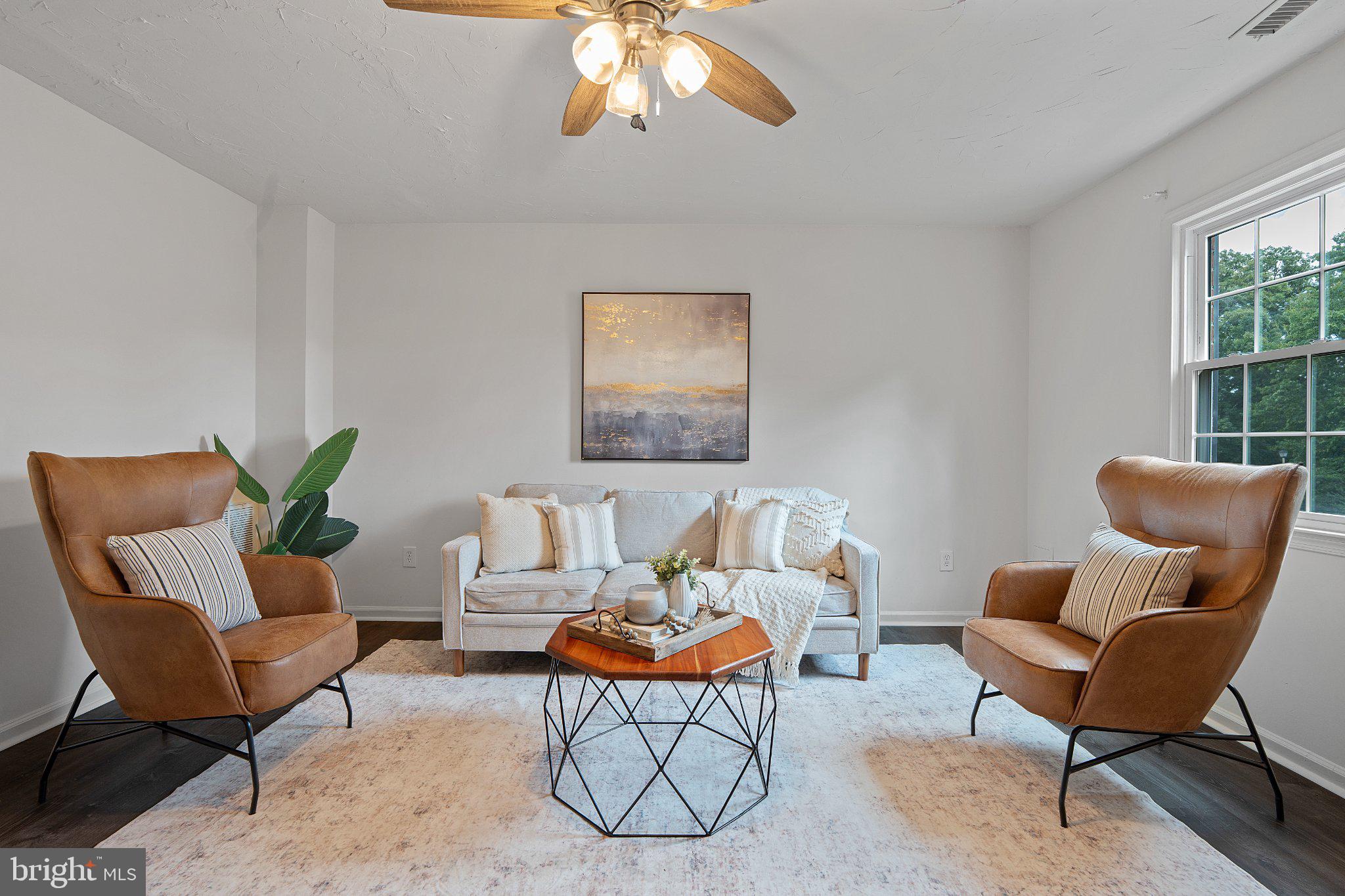 5 BENTLEY COURT