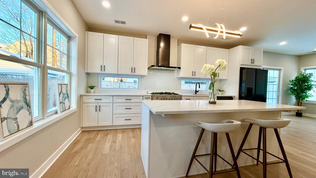 Photo of 225 Penn Avenue, EDISON, NJ 08817 (MLS # NJMX2013324)