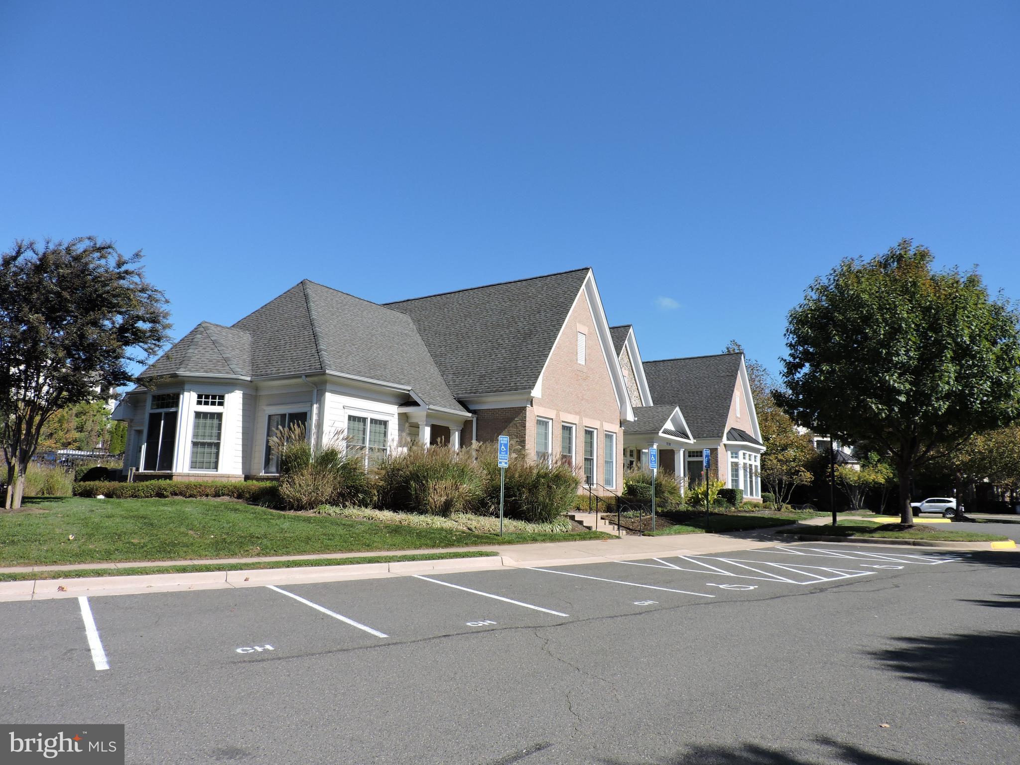 LEGATO CORNER - Land