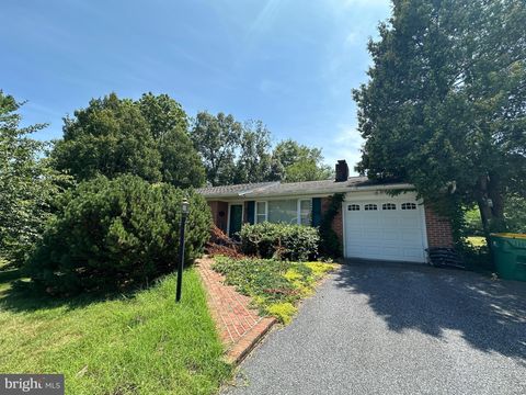 Homes For Sale - 18529 Sherbrooke Drive<br/> HAGERSTOWN, MD 21742