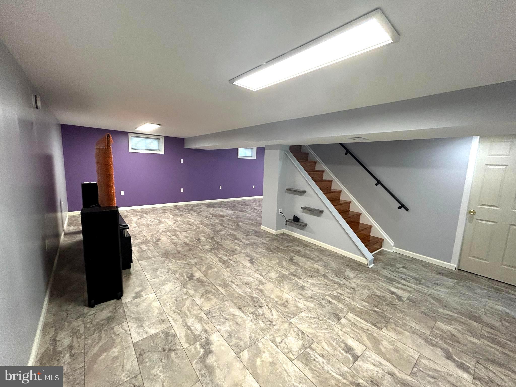 SUBURBIA - Residential Lease