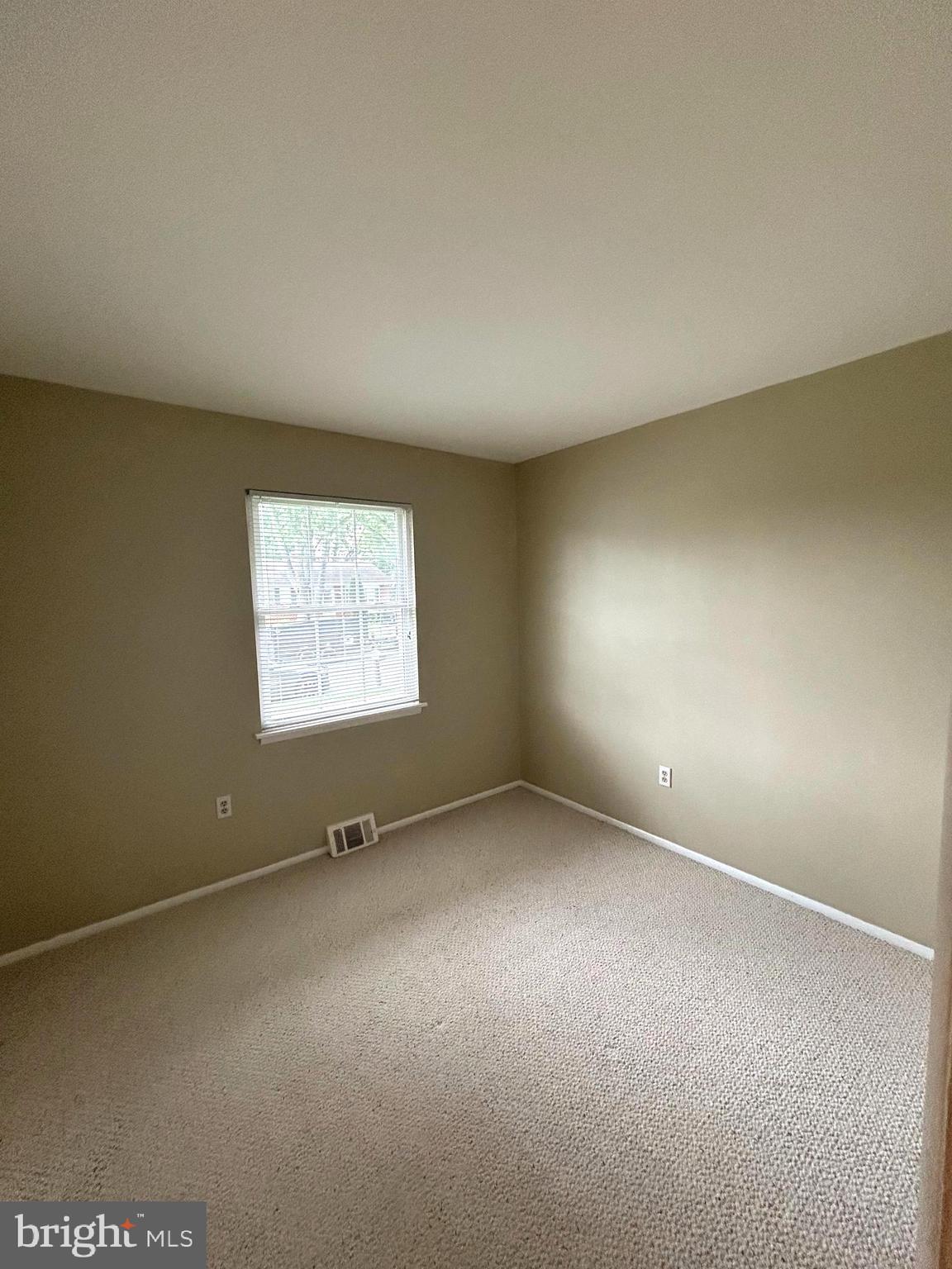 SUBURBIA - Residential Lease