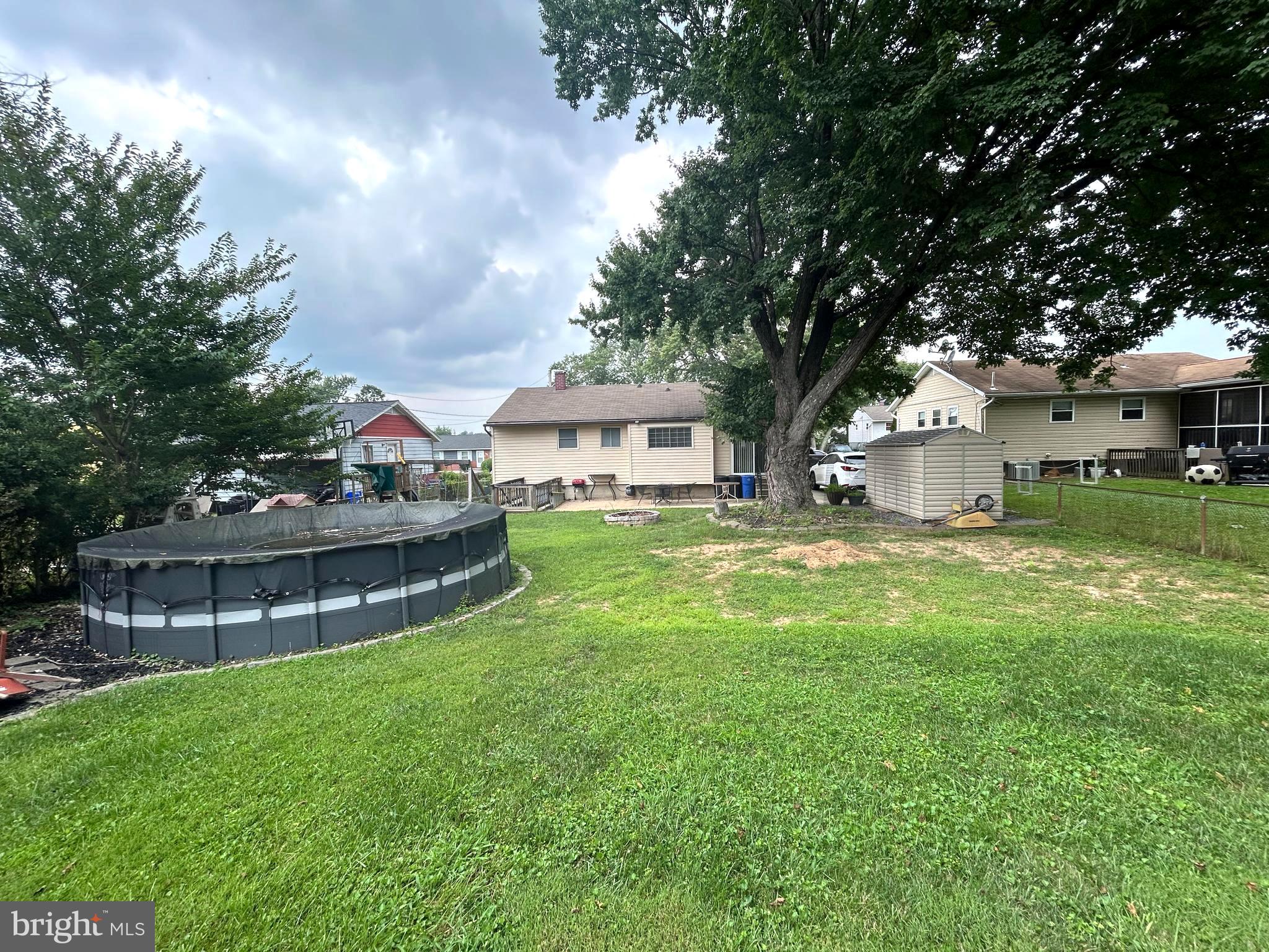 SUBURBIA - Residential Lease