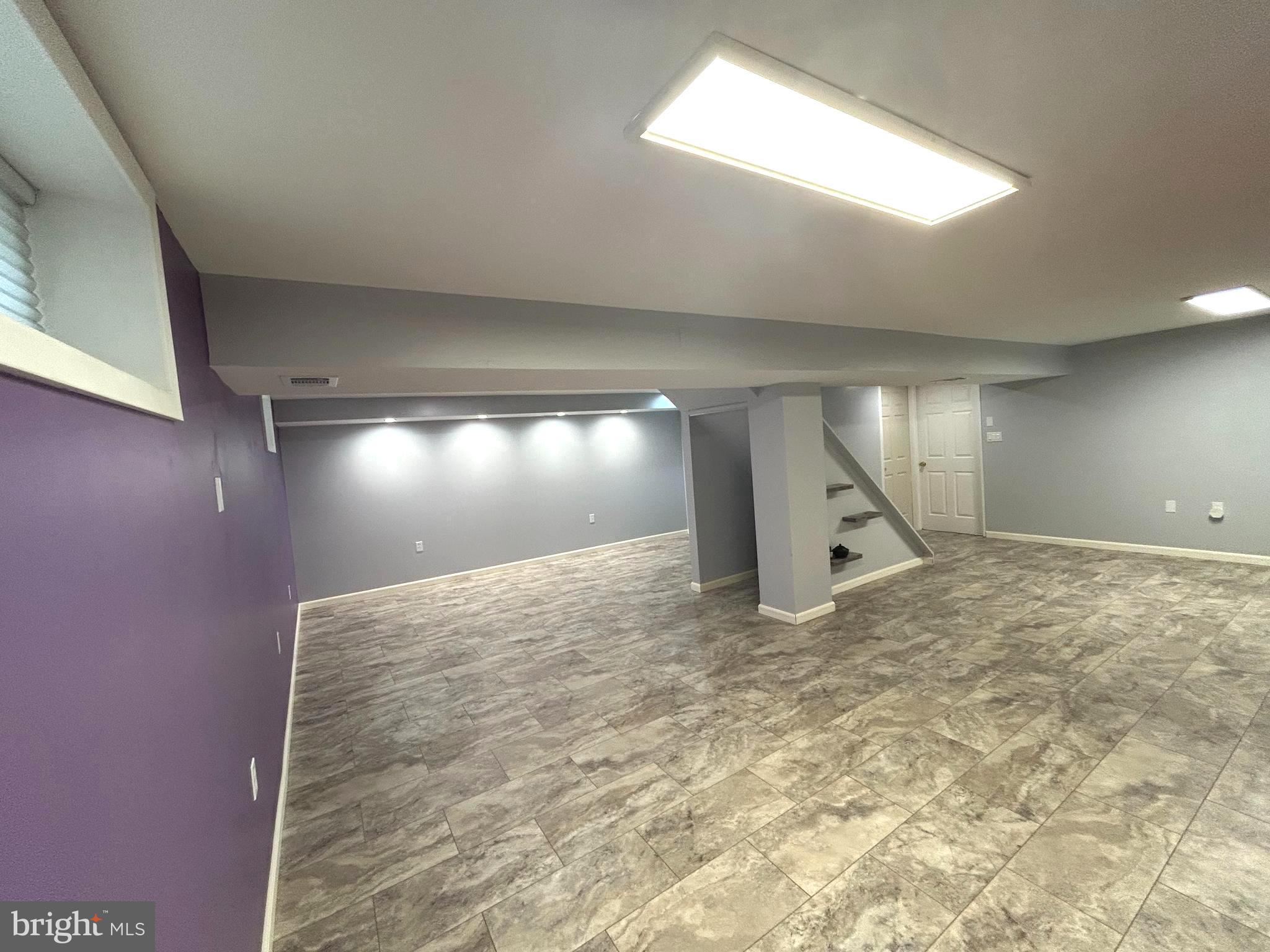 SUBURBIA - Residential Lease