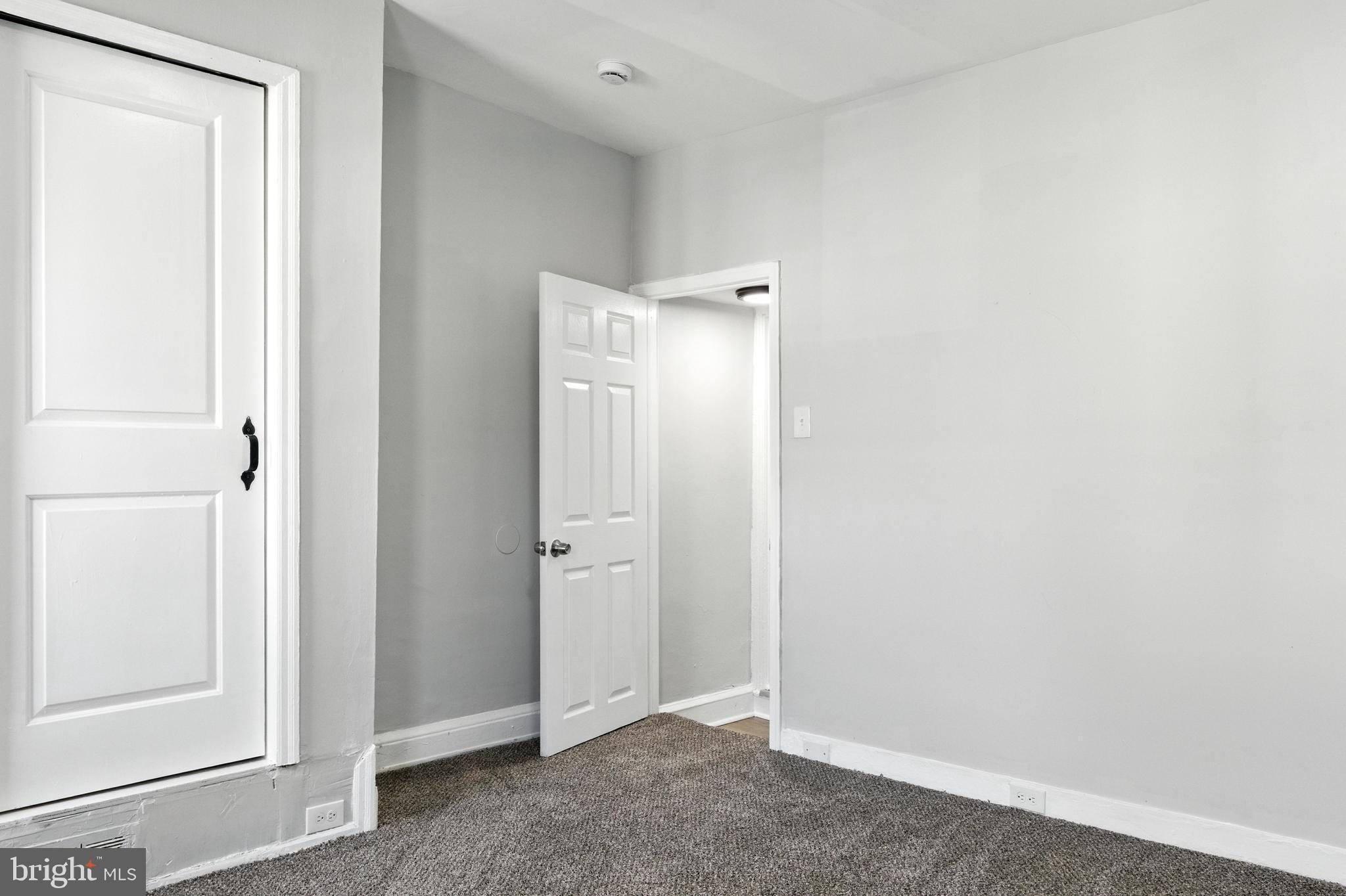 KENSINGTON - Residential Lease