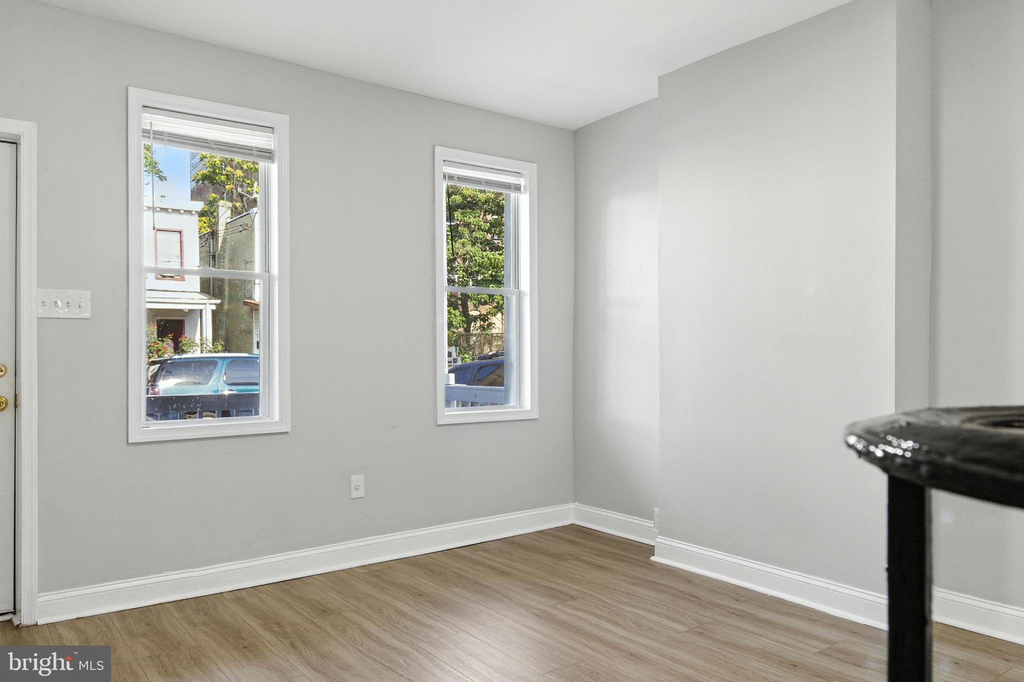 KENSINGTON - Residential Lease