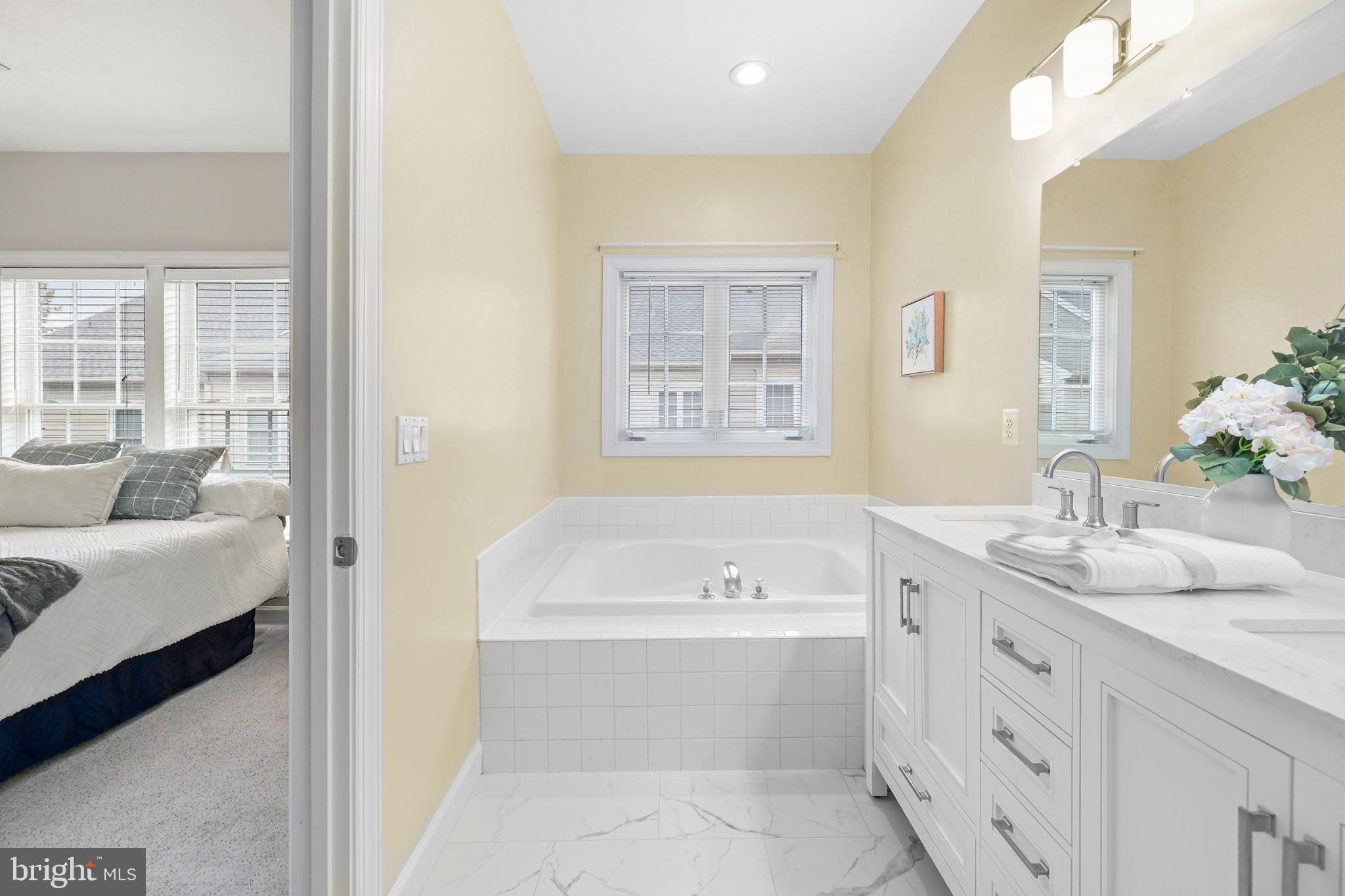 CARR AT CEDAR LAKES - Residential