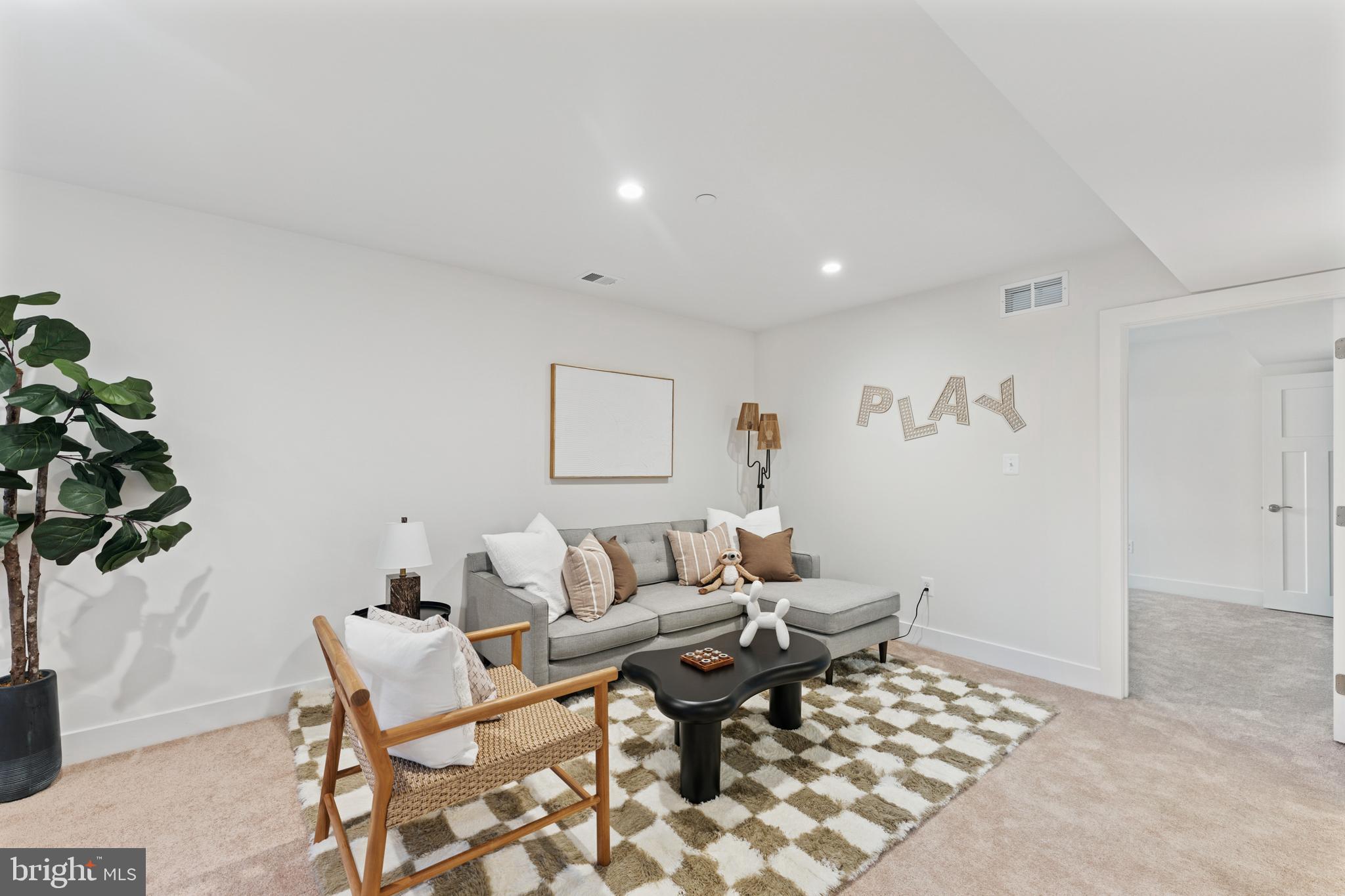 SABRINA PARK - Residential