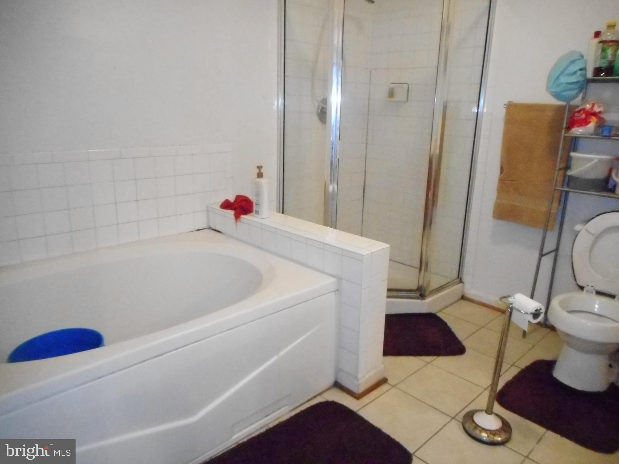 DEVON COURT - Residential