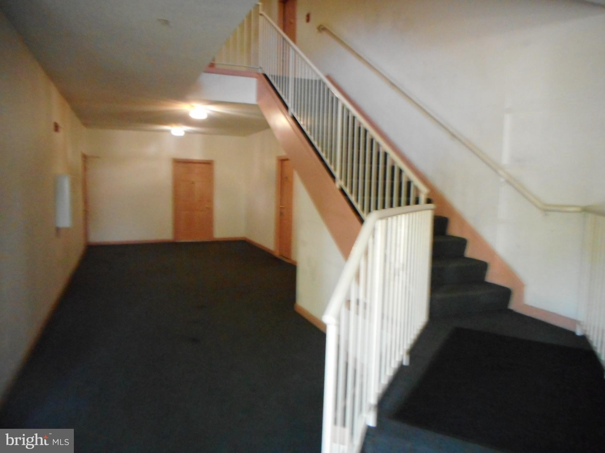 DEVON COURT - Residential