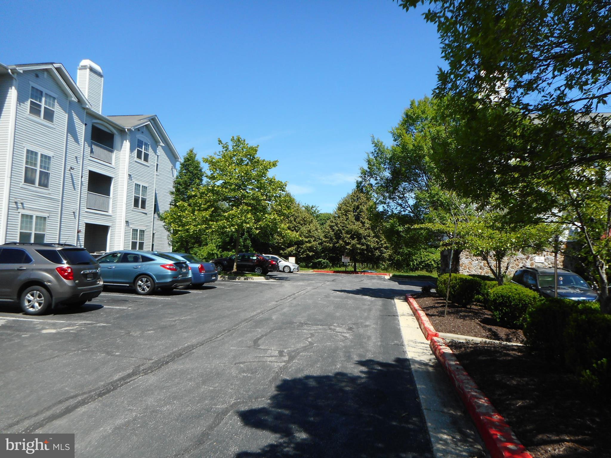 DEVON COURT - Residential