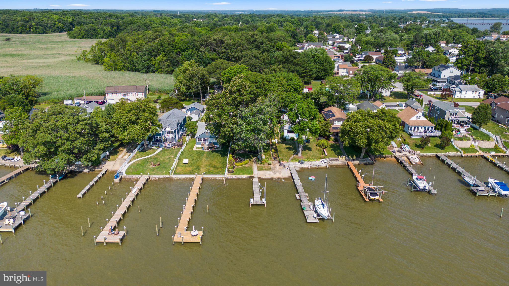 OLIVER BEACH - Residential