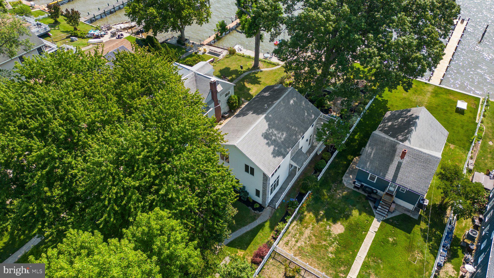 OLIVER BEACH - Residential