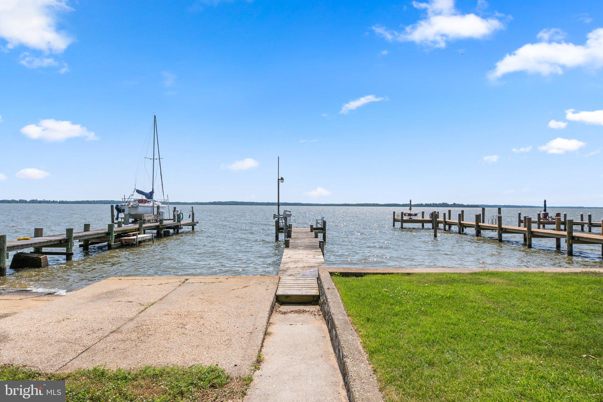 OLIVER BEACH - Residential