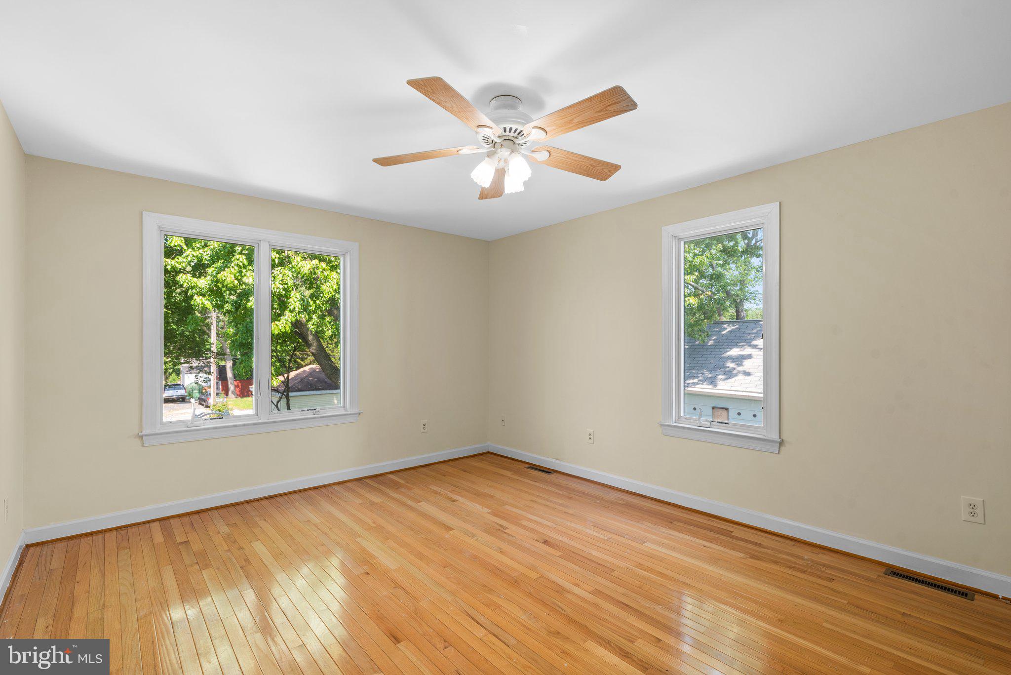 OLIVER BEACH - Residential