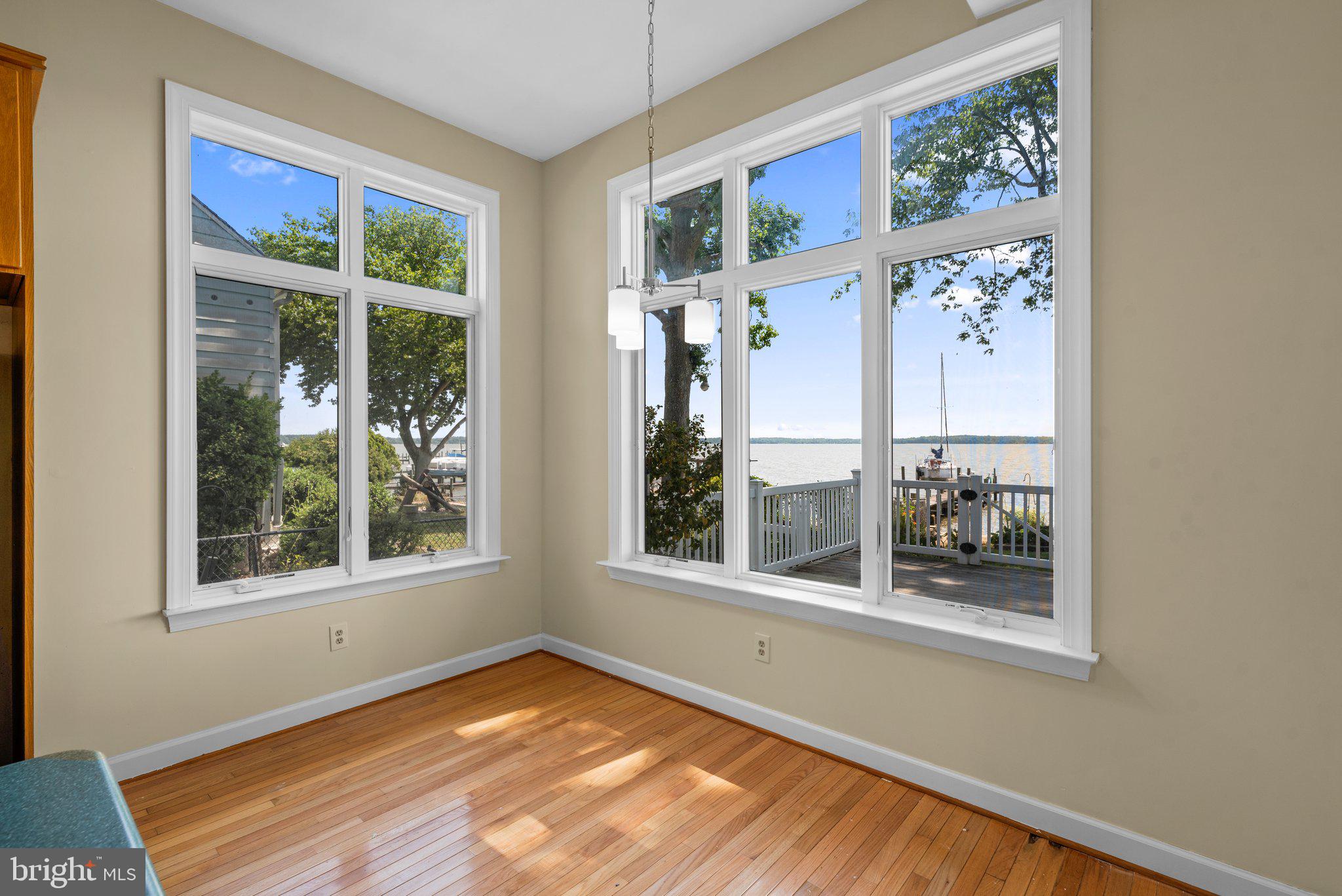 OLIVER BEACH - Residential