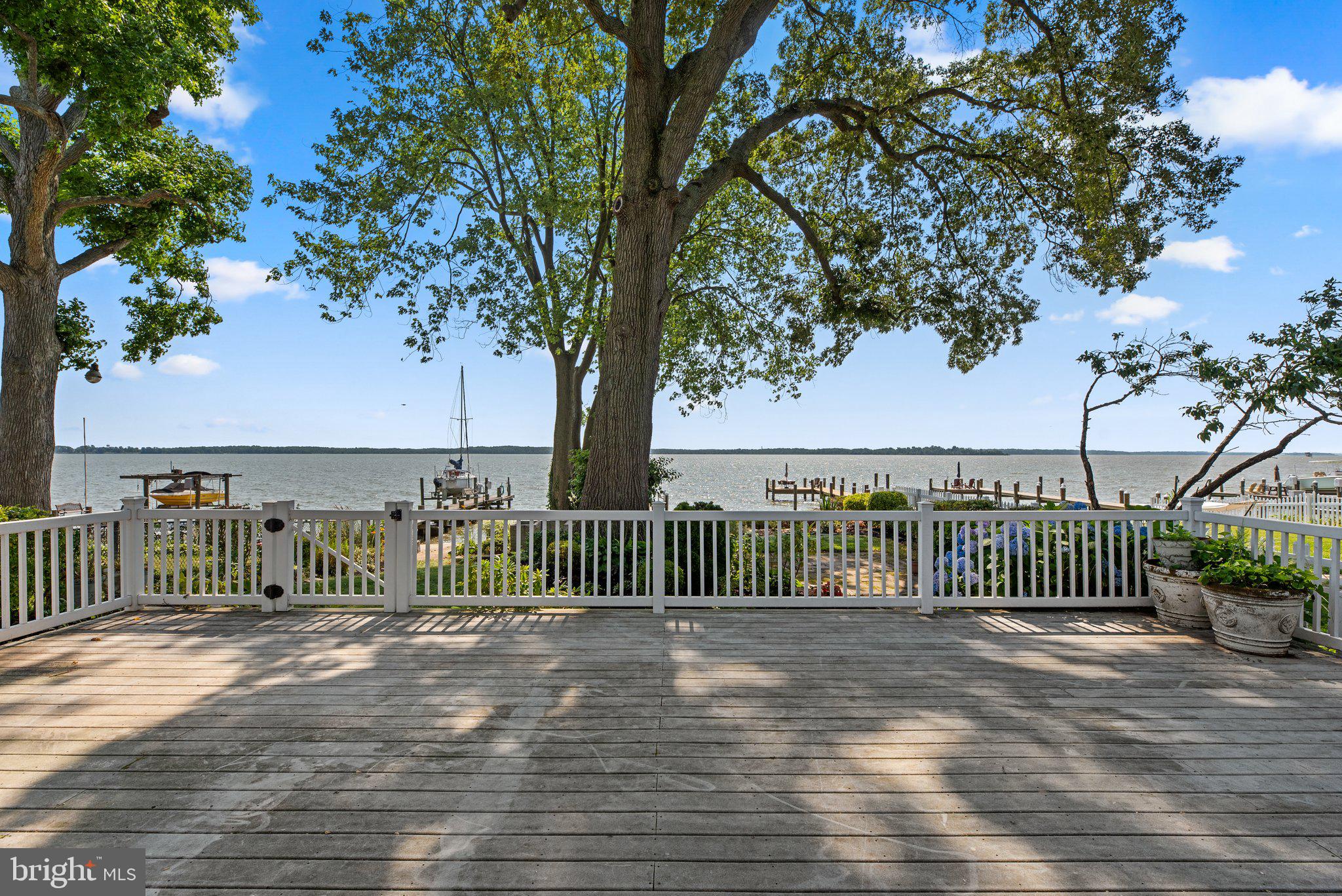 OLIVER BEACH - Residential