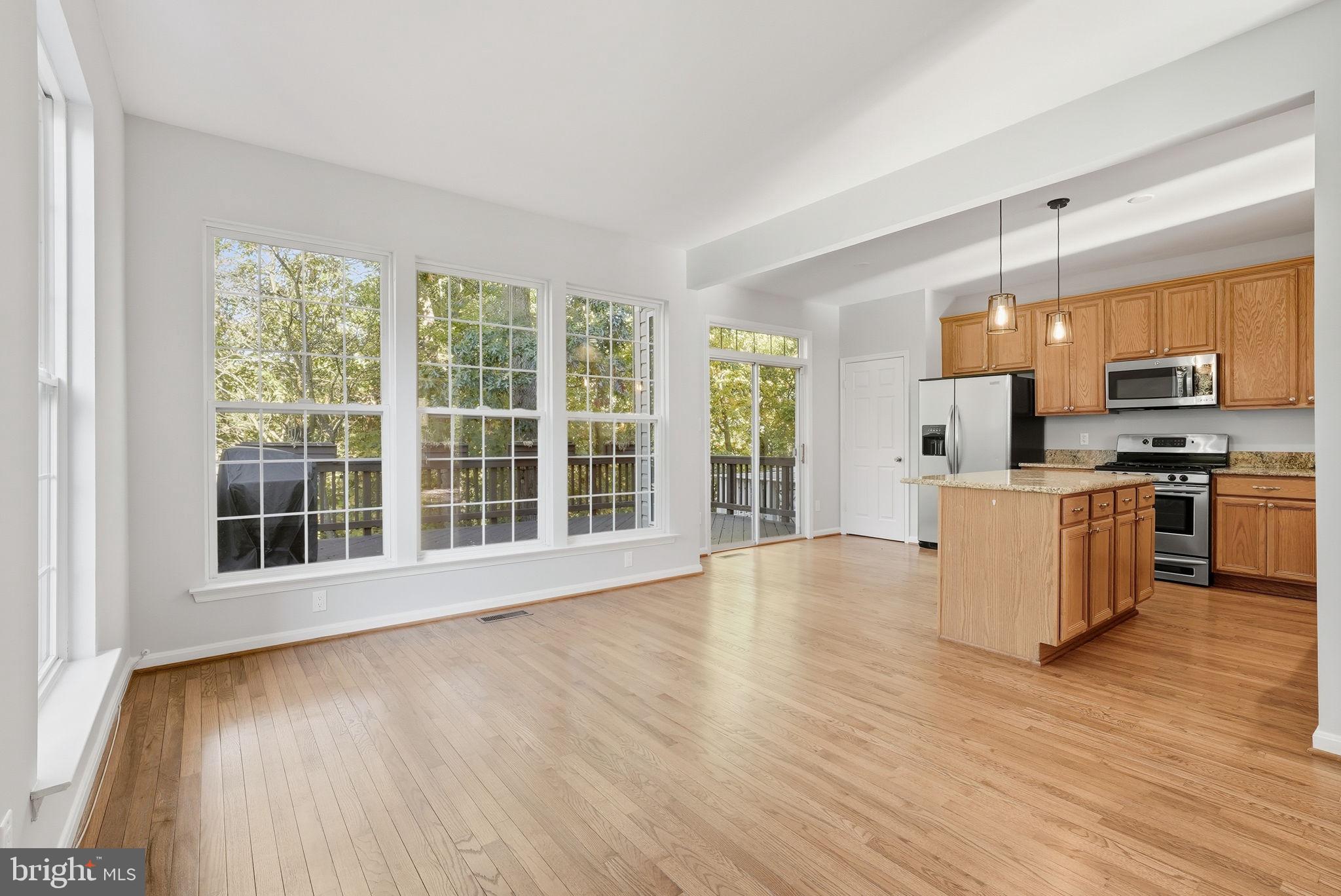 GREAT FALLS CHASE - Residential