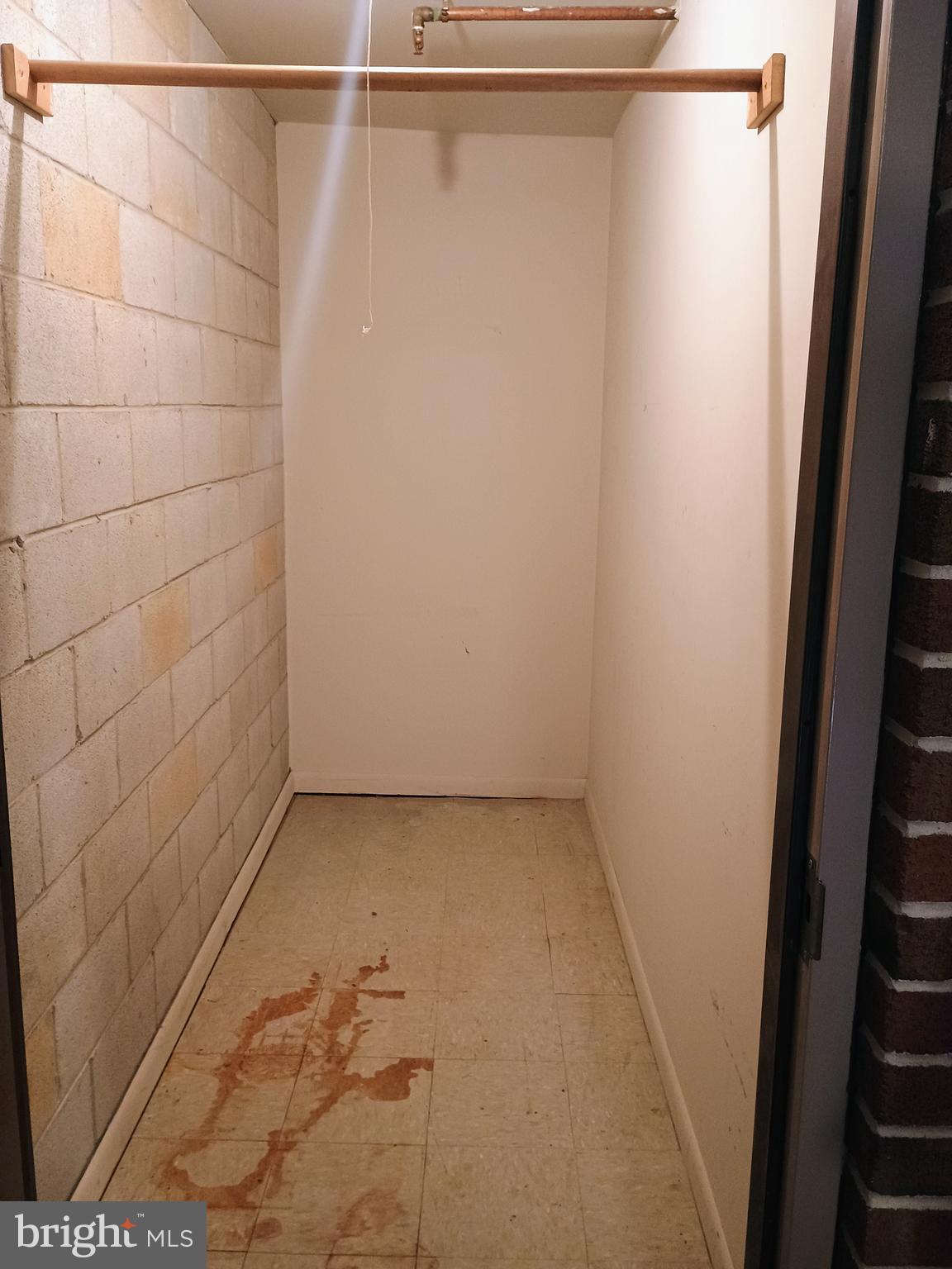 PERRY HALL - Residential