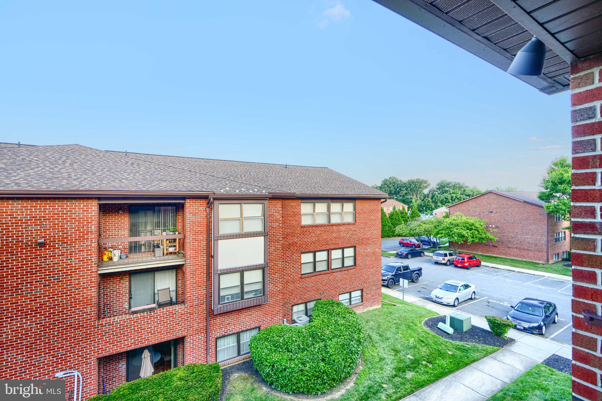 PERRY HALL - Residential