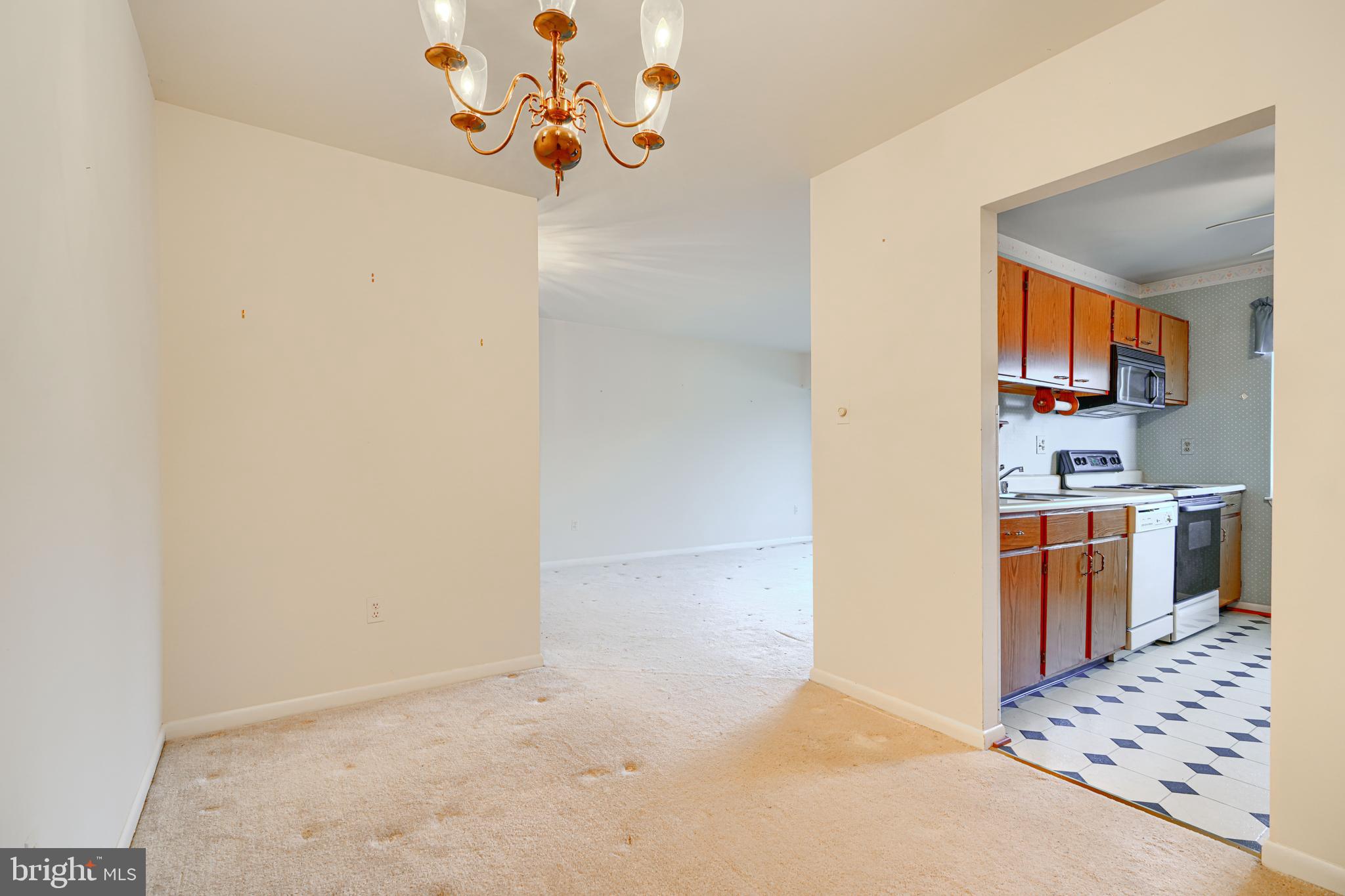 PERRY HALL - Residential