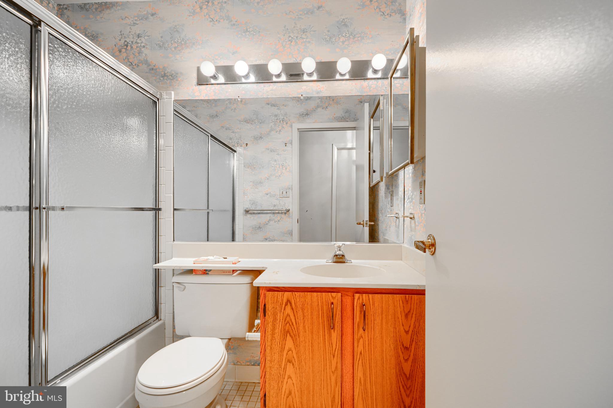 PERRY HALL - Residential