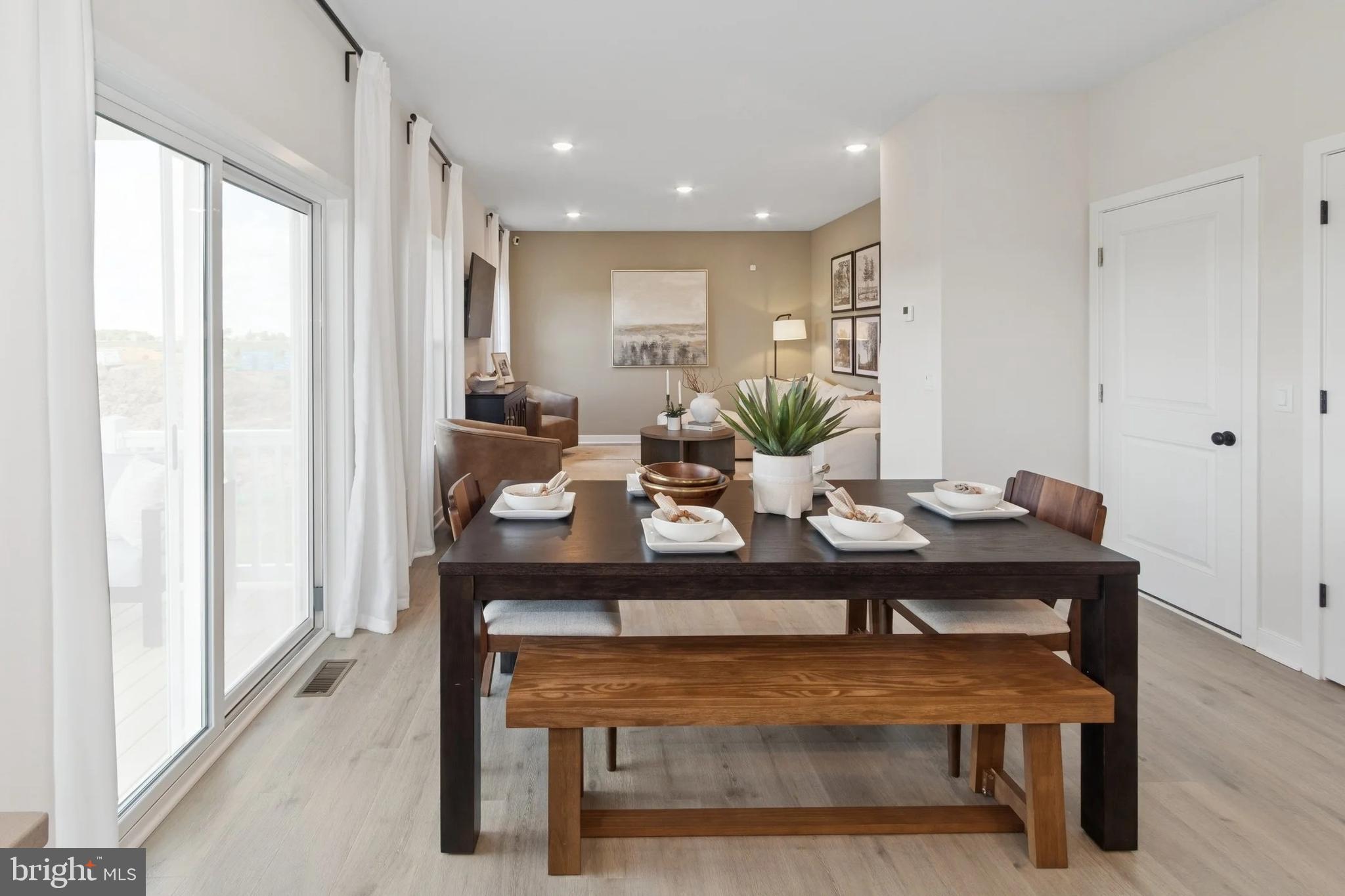 LIBERTY RUN - Residential