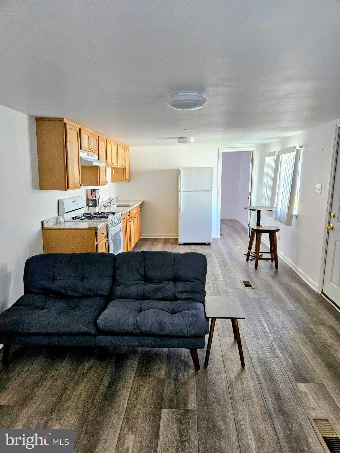 21 CEDARWOOD