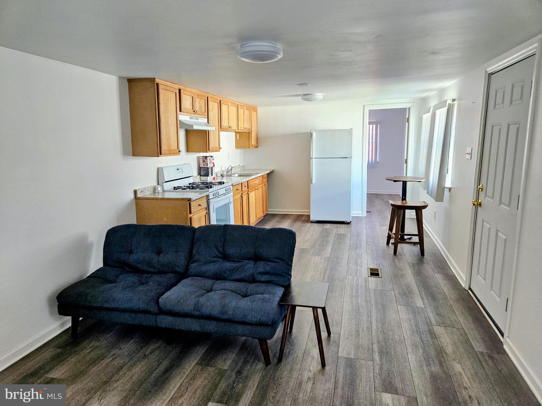 21 CEDARWOOD