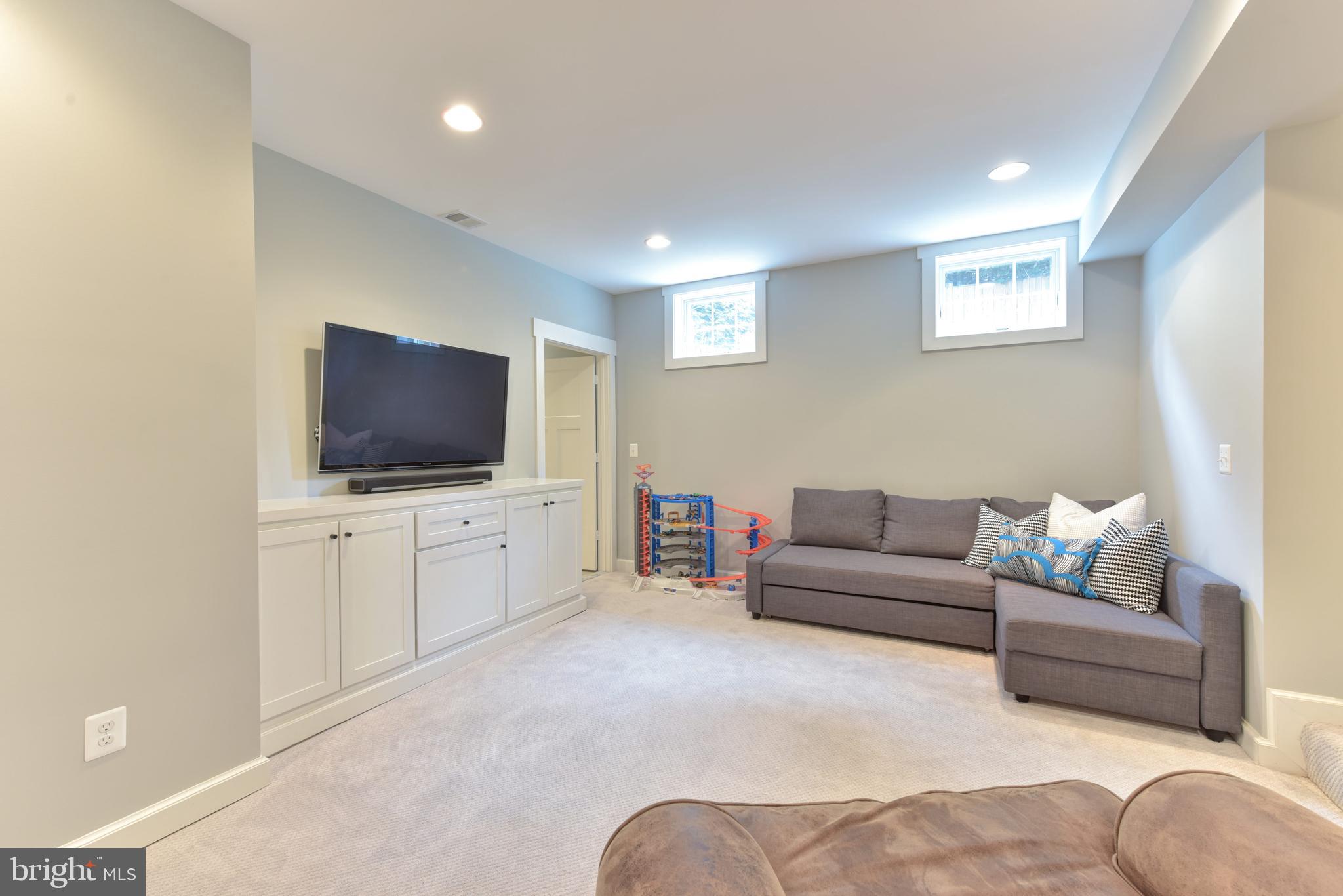 DEL RAY - Residential