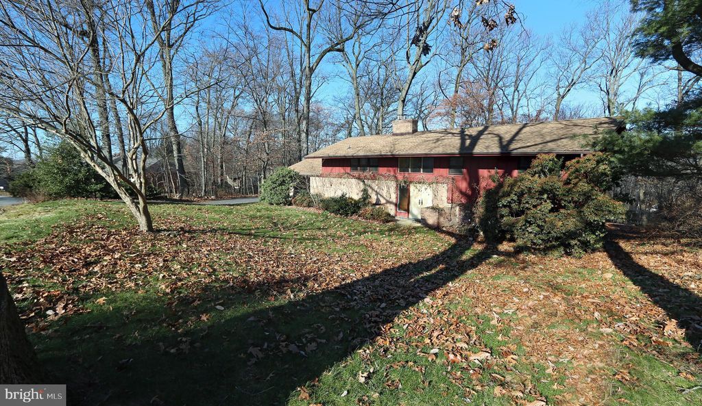 Photo of 843 HILLAIRE RD, LANCASTER, PA 17601 (MLS # PALA2029104)