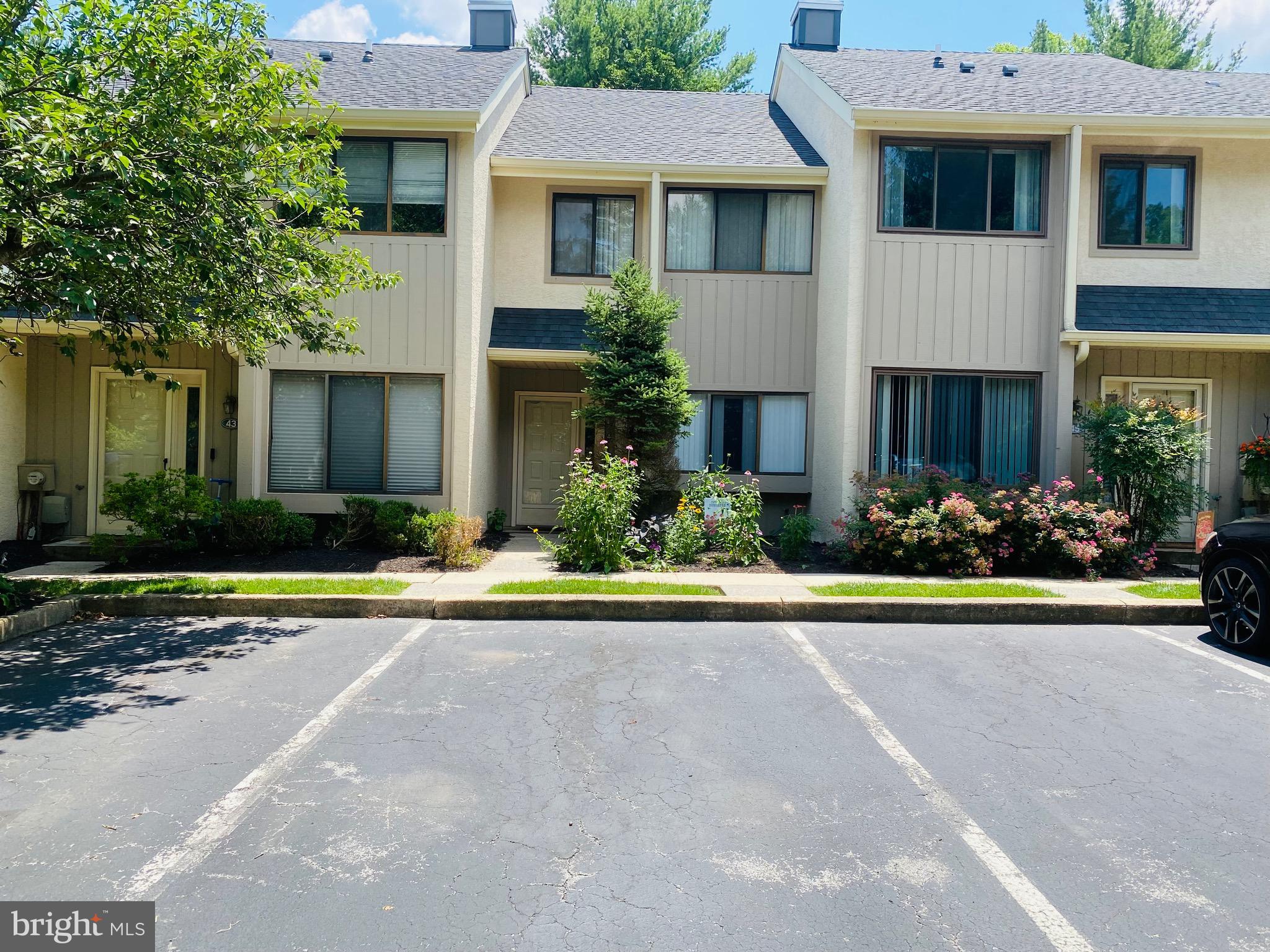 44 LANDMARK DRIVE