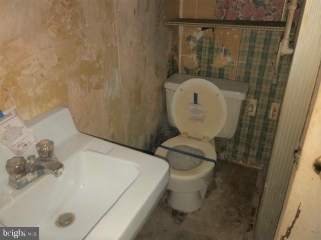 PERRY HALL VILLAGE - Residential