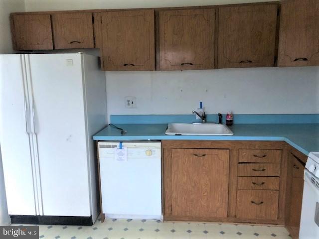 PERRY HALL VILLAGE - Residential