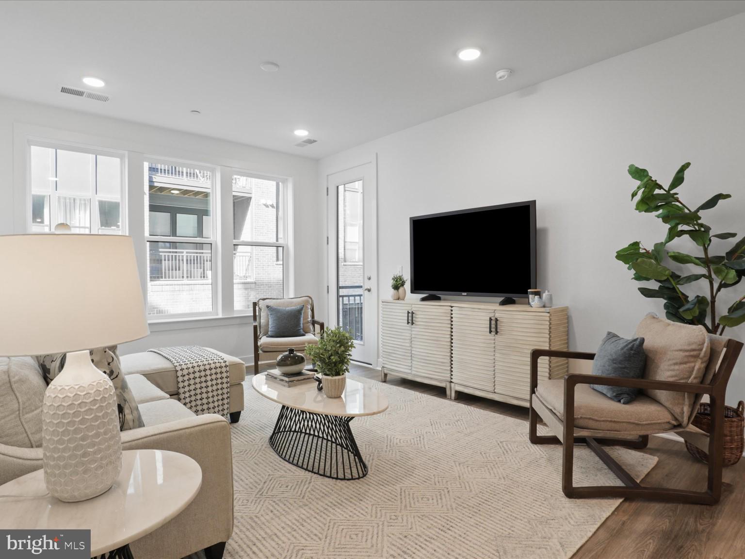 WAXPOOL CROSSING - Residential