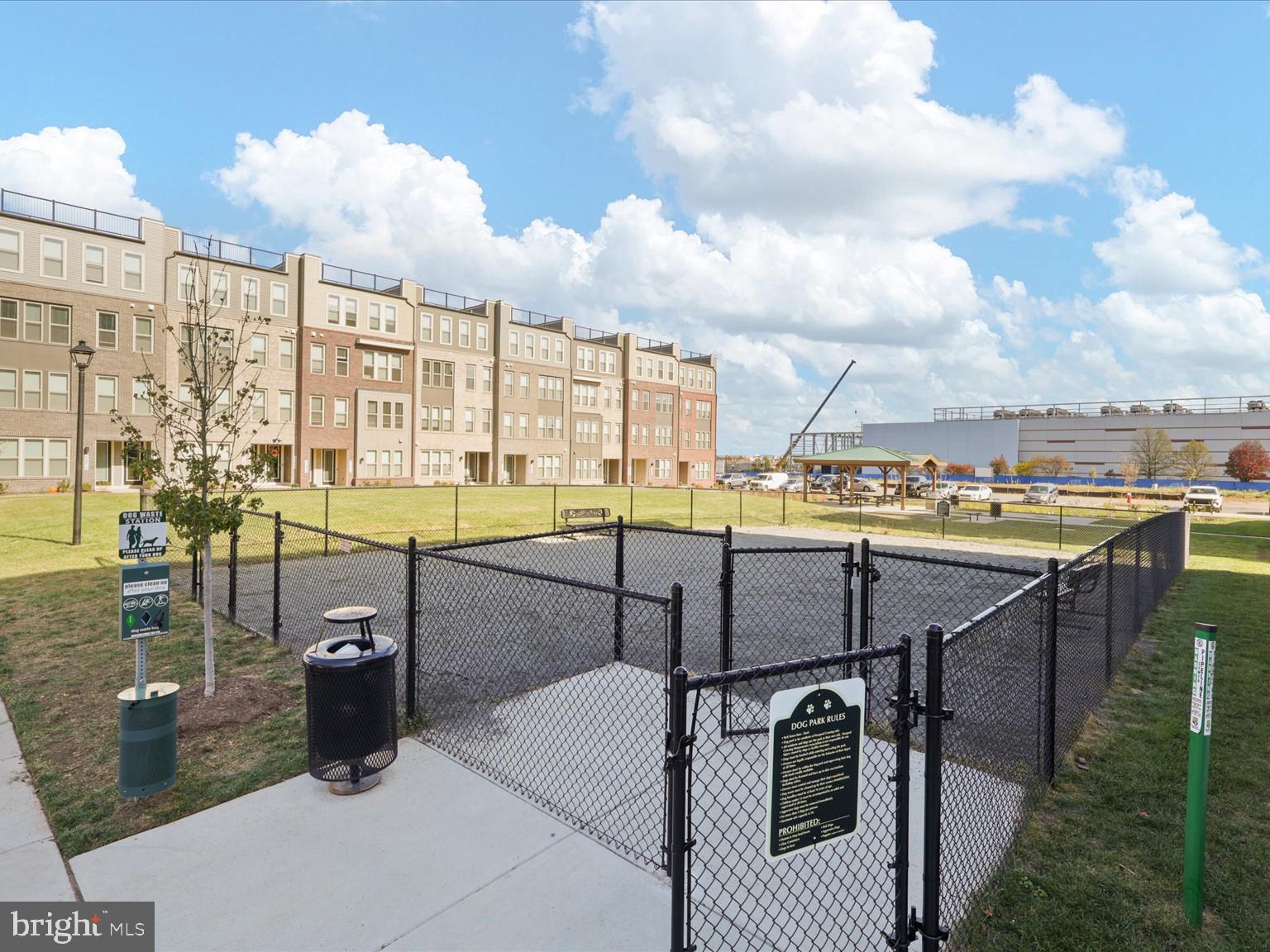WAXPOOL CROSSING - Residential