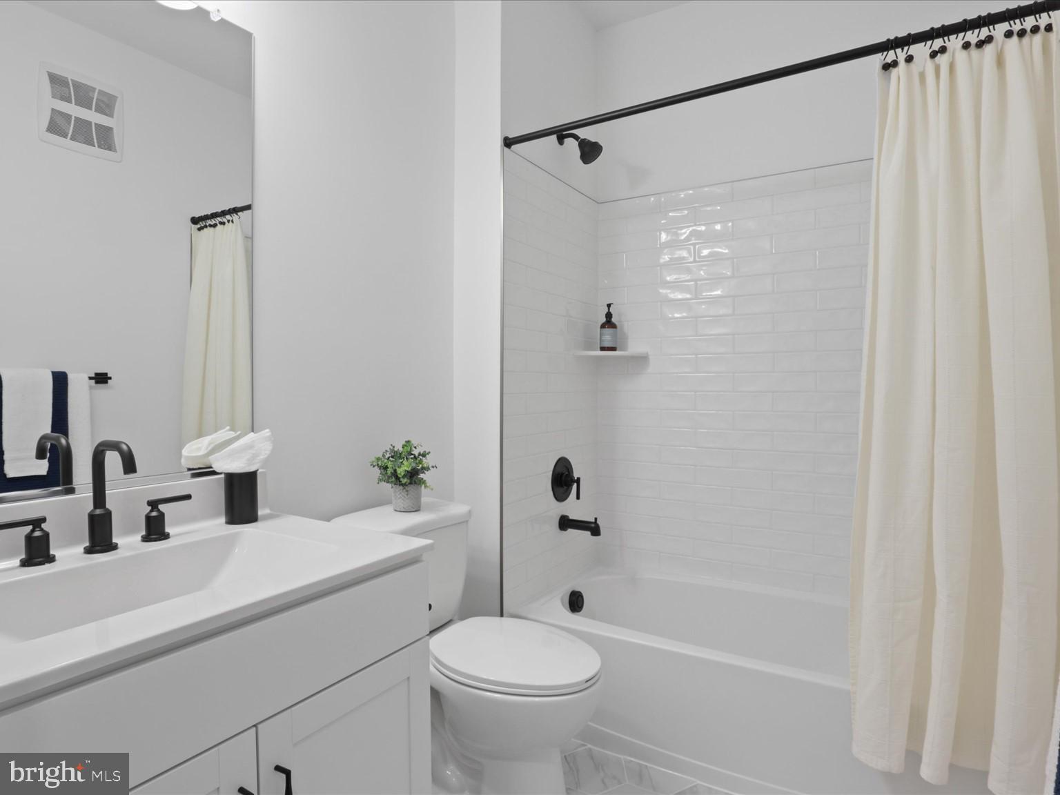 WAXPOOL CROSSING - Residential