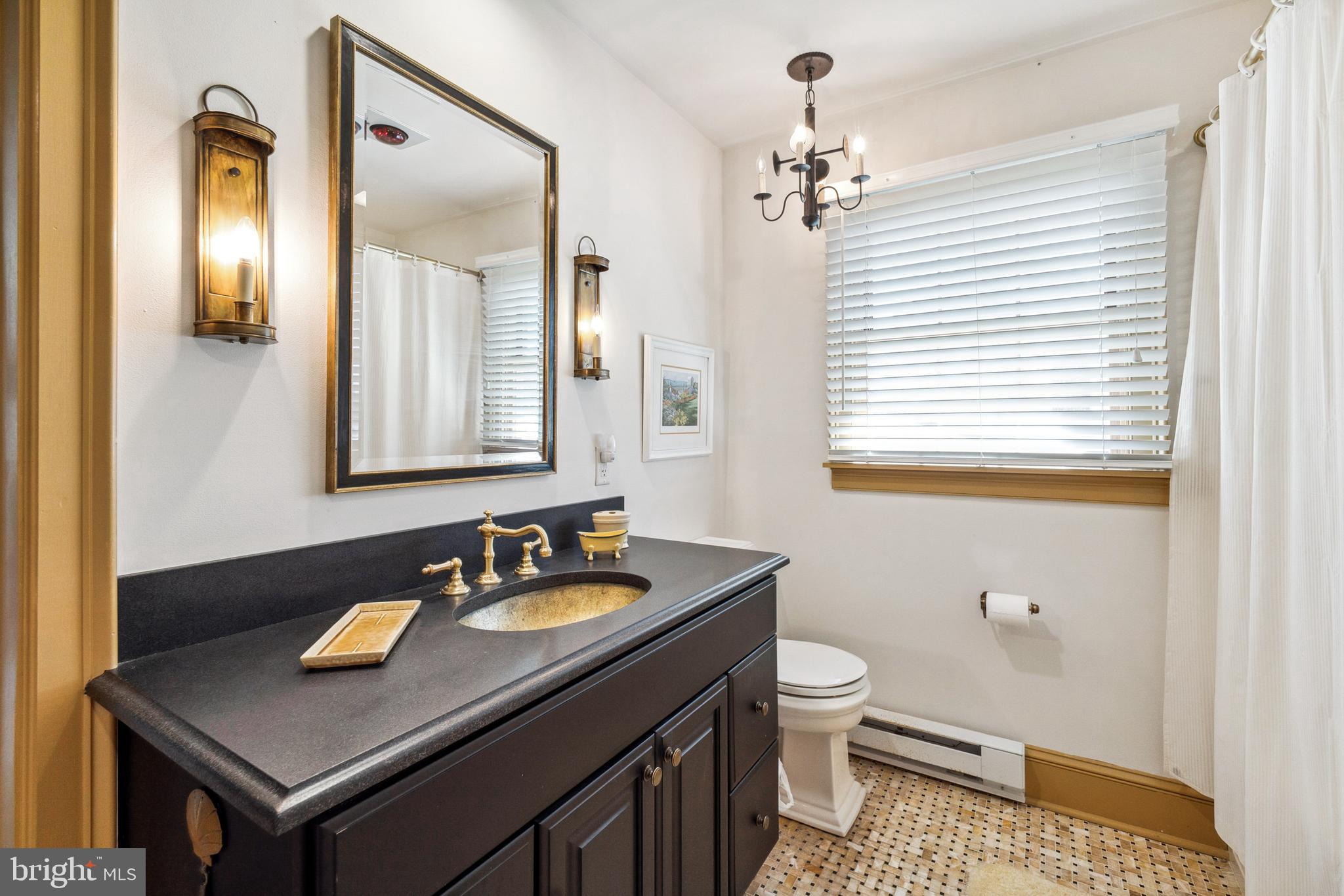 KENTMORE PARK - Residential