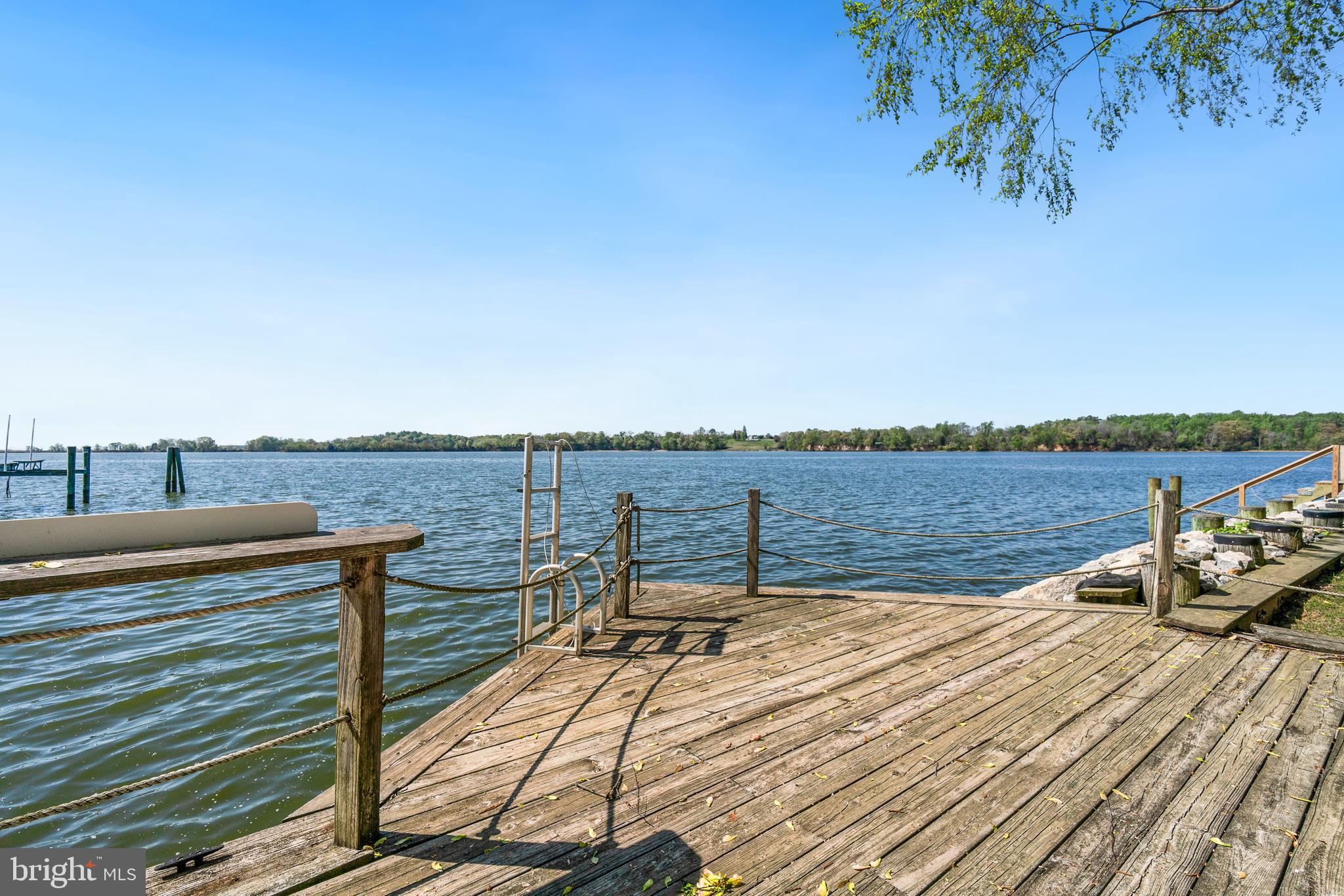 KENTMORE PARK - Residential