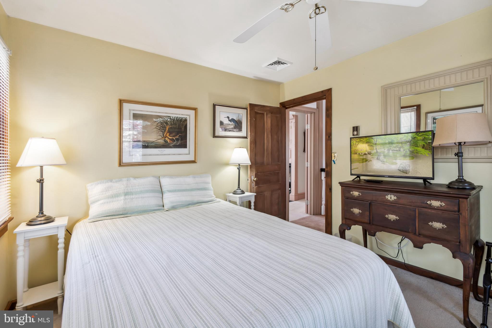 KENTMORE PARK - Residential